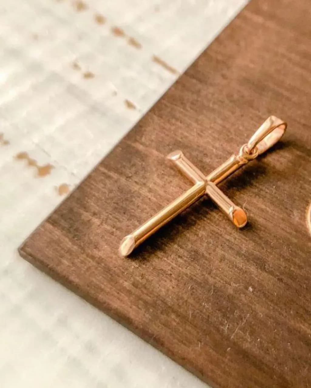 Хрестик без розп'яття з червоного золота 105-0743,01