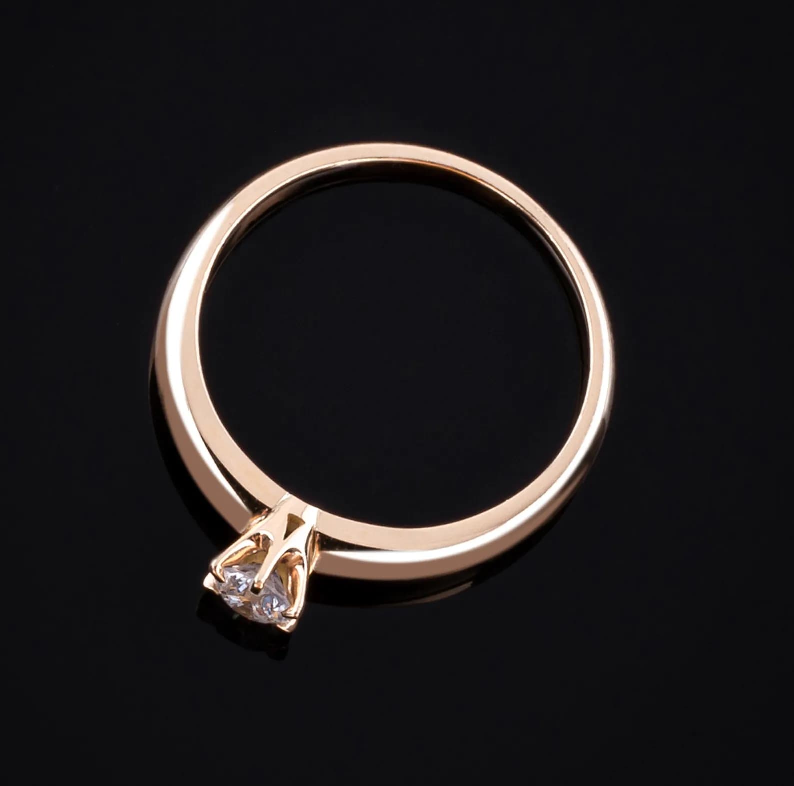 Каблучка з діамантом ``Diamond`s forever`` з червоного золота 113-0379/40 (15,5)