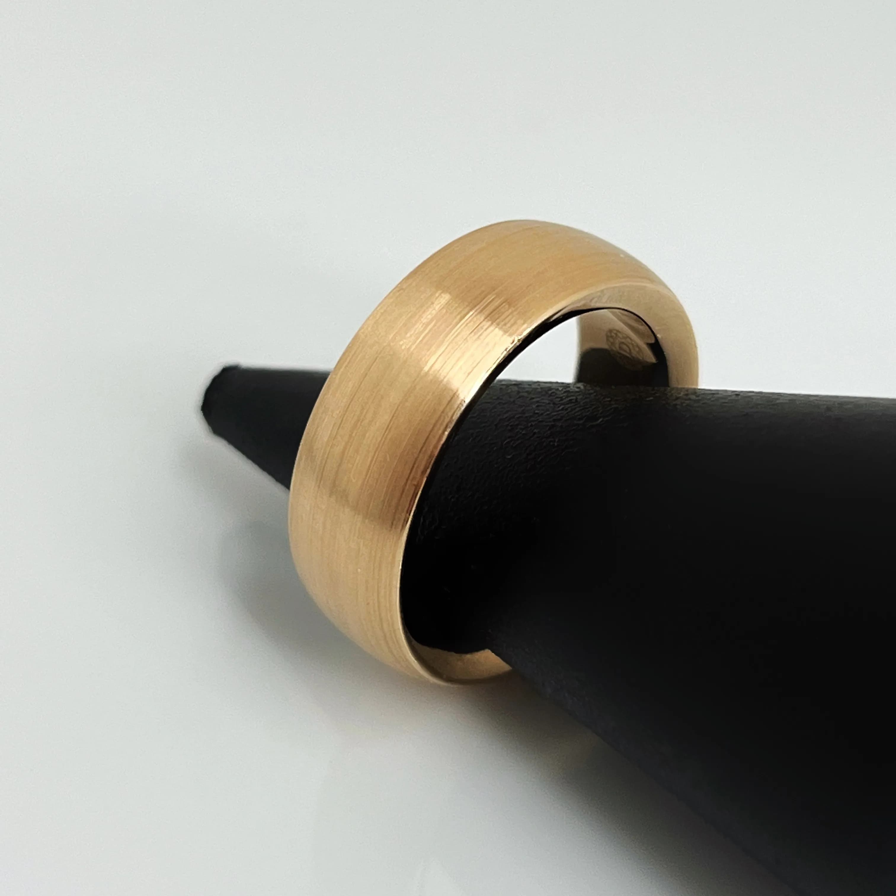 Перстень "Iconica" з червоного золота (17,5)