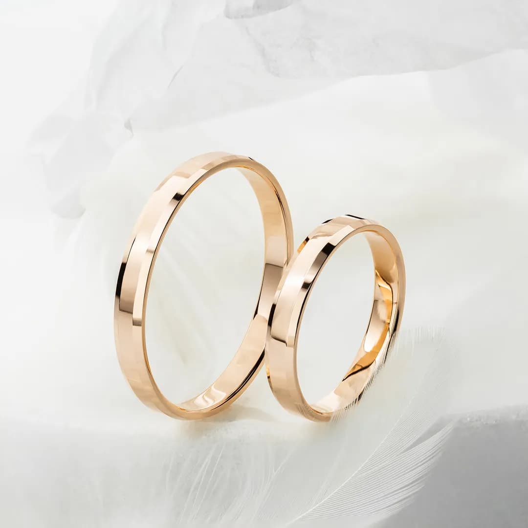 Пара обручок  "Американки з фаскою 3 мм" з червоного золота (18)