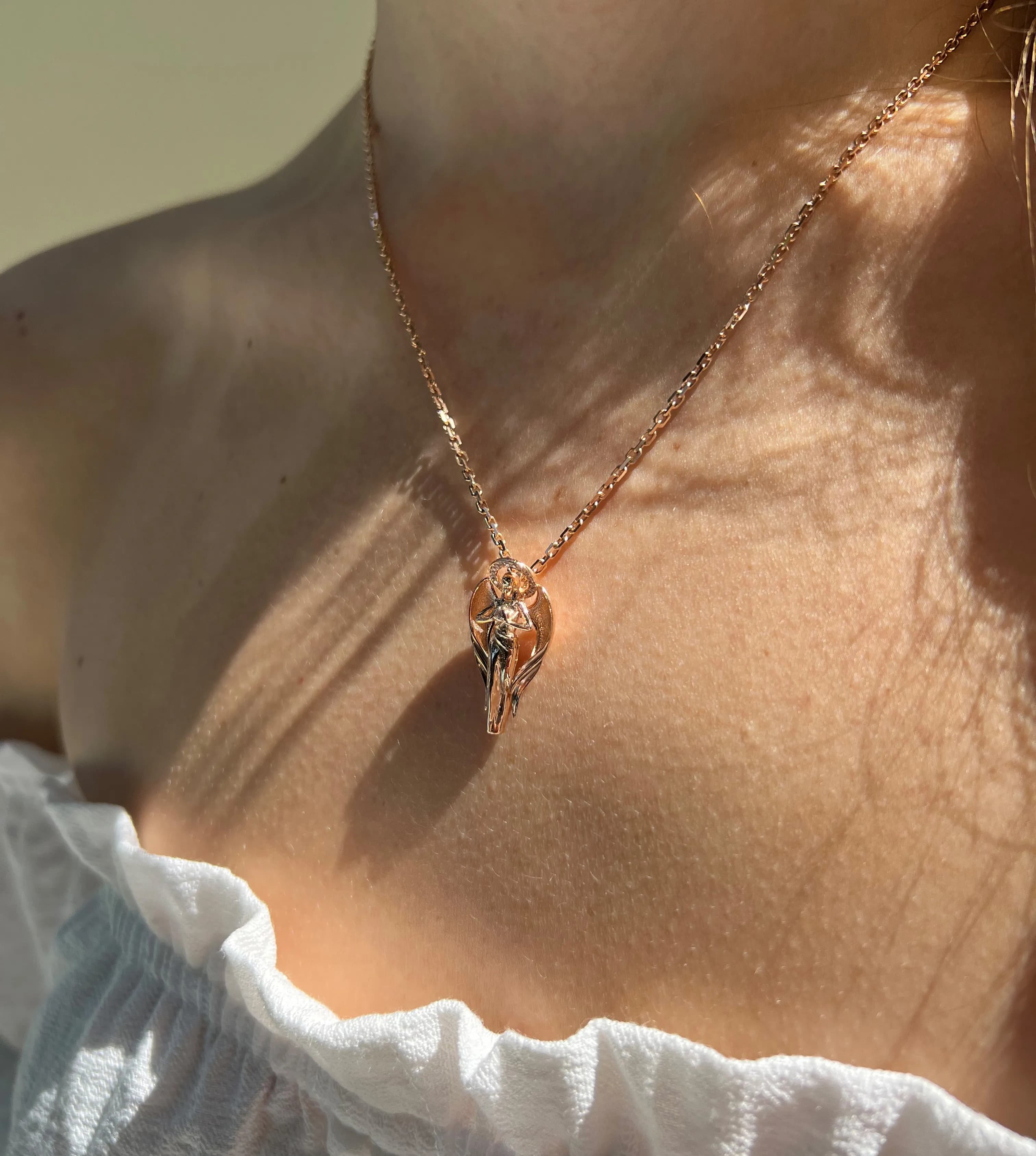 Півіска "Ангел" з червоного золота 165-0750,02