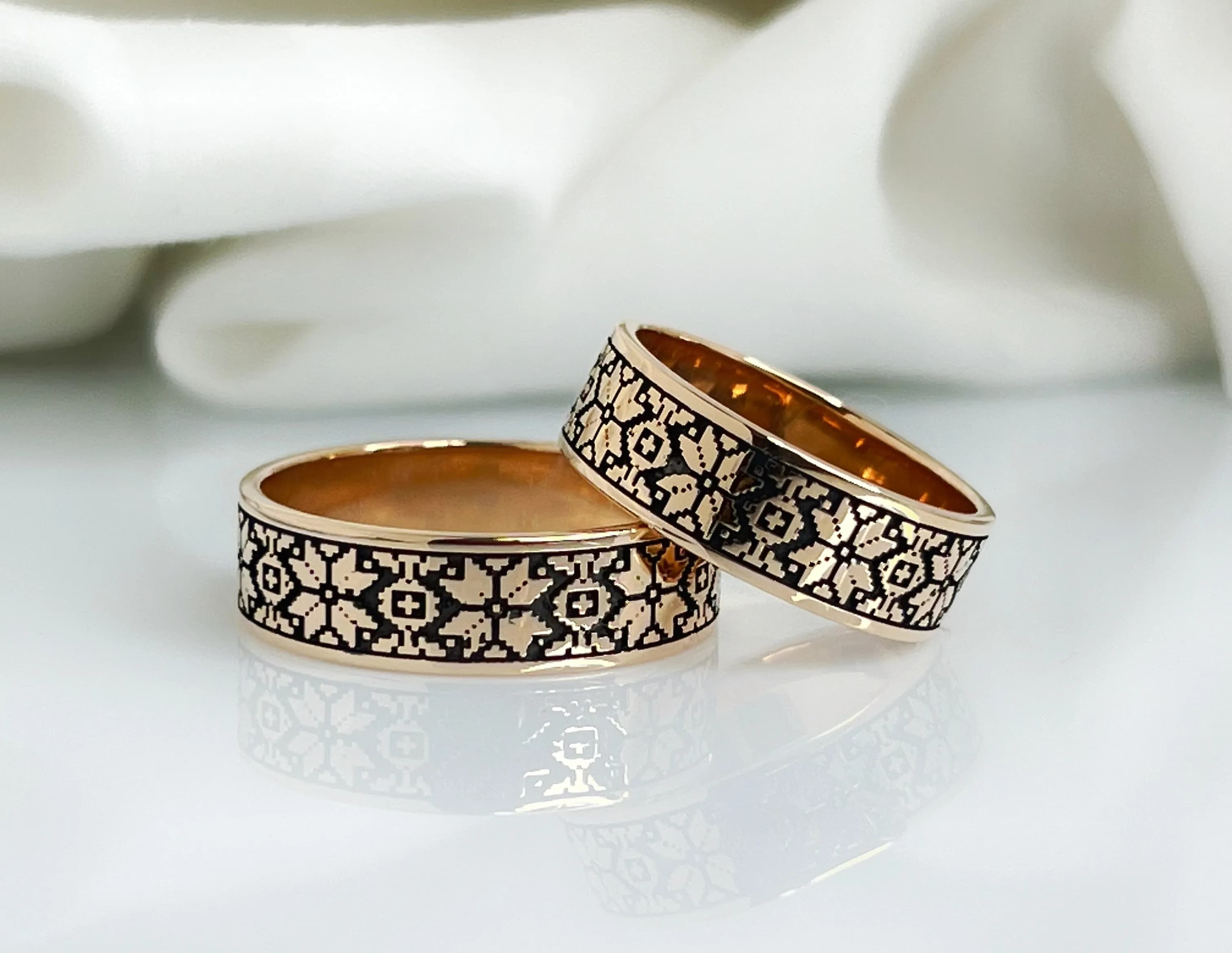 Пара обручок  Карпатська ніч з червоного золота (18)