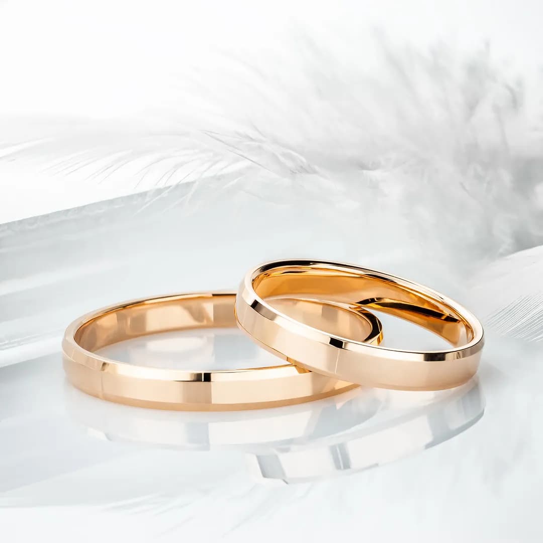 Пара обручок  "Американки з фаскою 3 мм" з червоного золота (18)