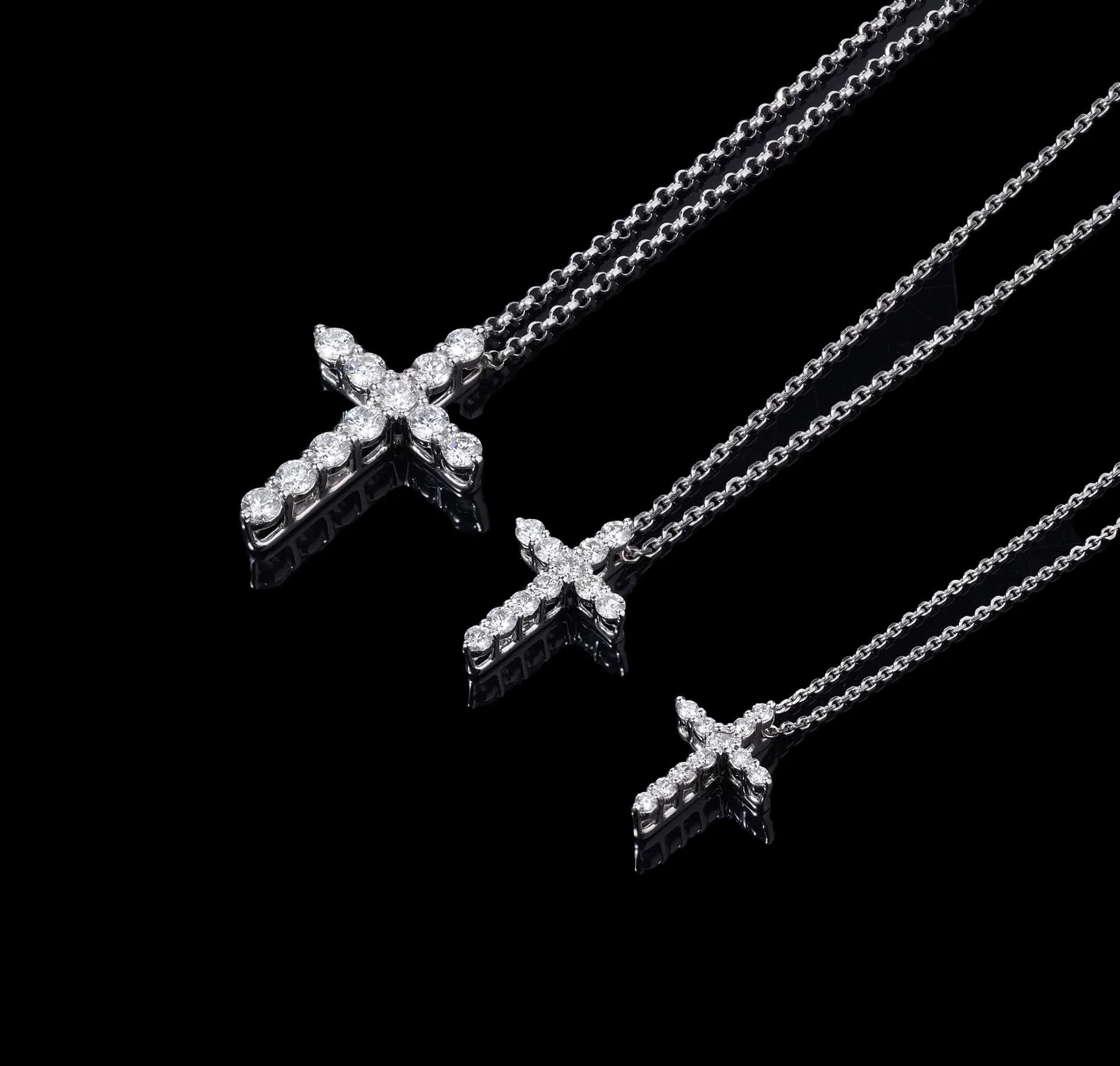 Хрестик з діамантами з білого золота Fashion P2 3,0