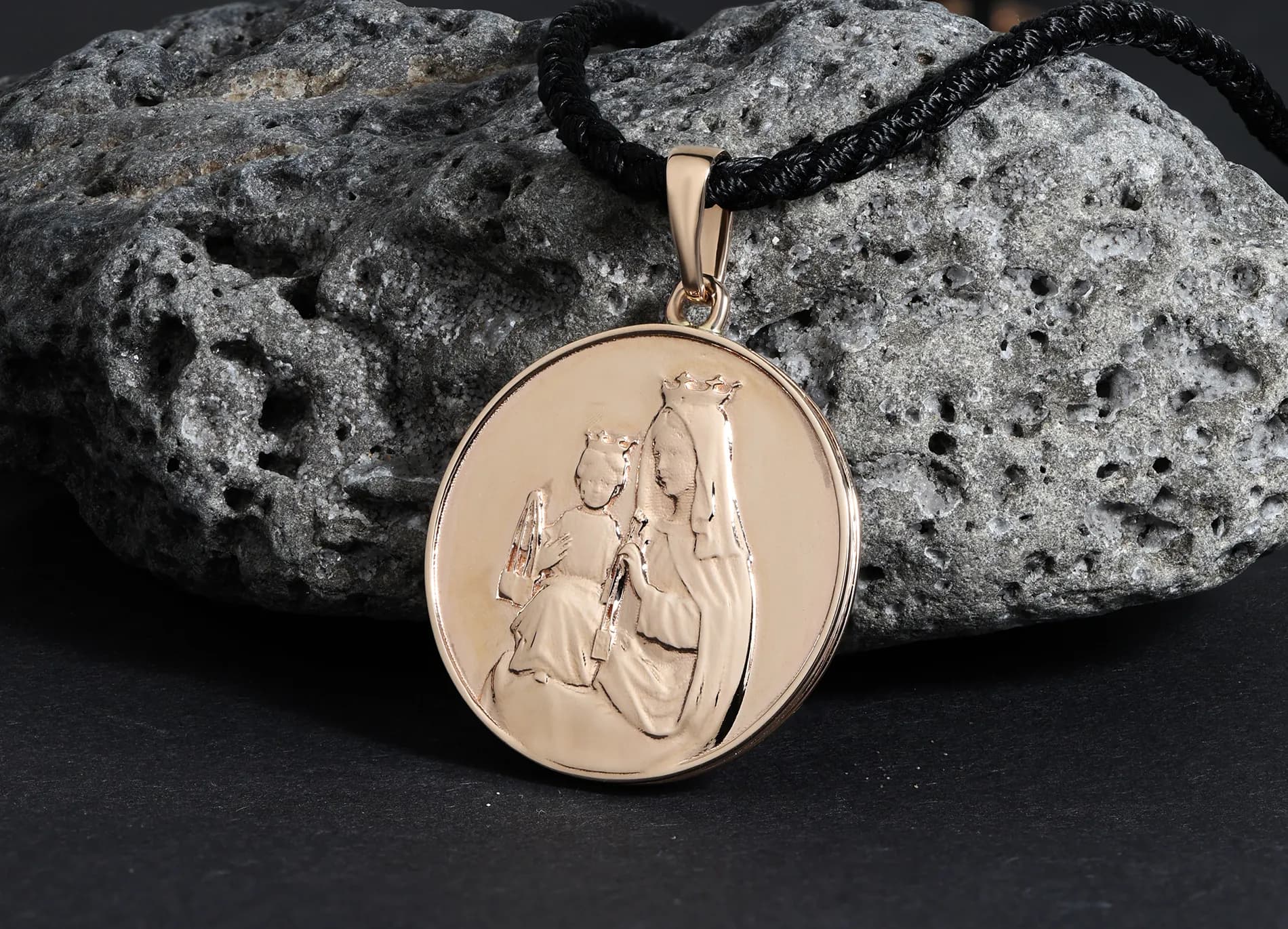 Скапулярій з червоного золота Ісус Вседержитель та Богородиця Кармельська