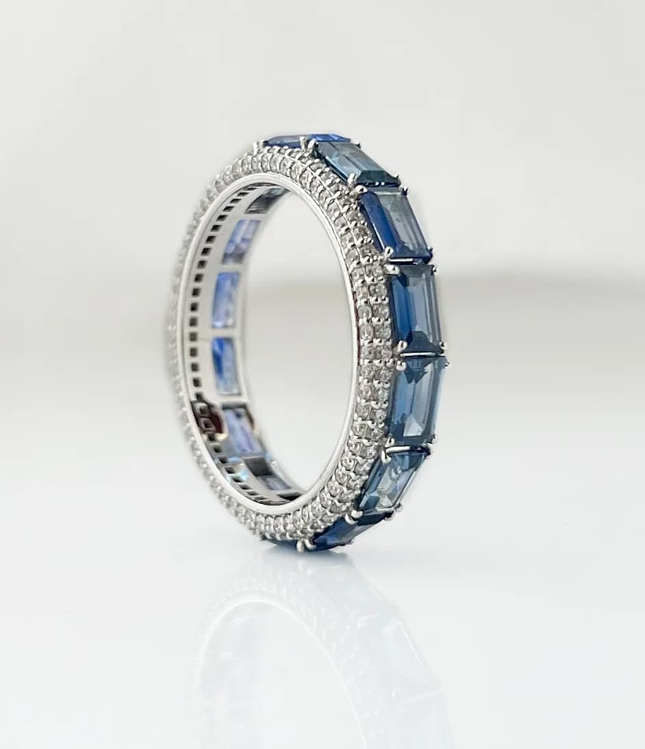 Перстень "Indigo" з сапфірами з білого золота