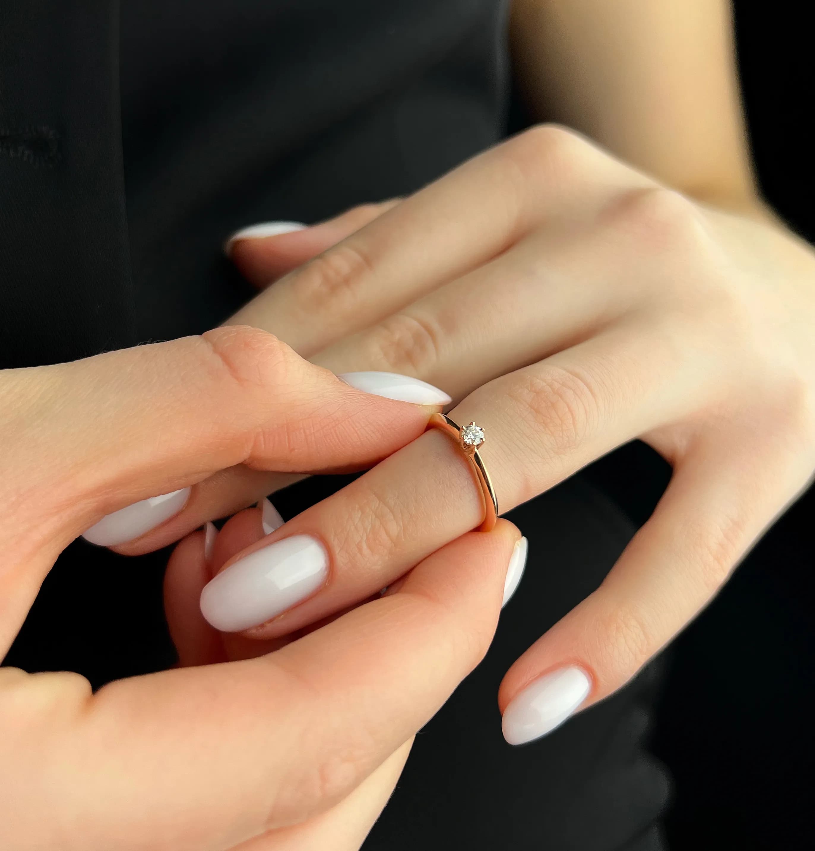 Каблучка з діамантом "Diamond`s forever" з червоного золота 113-0379/3.0 (15,5)