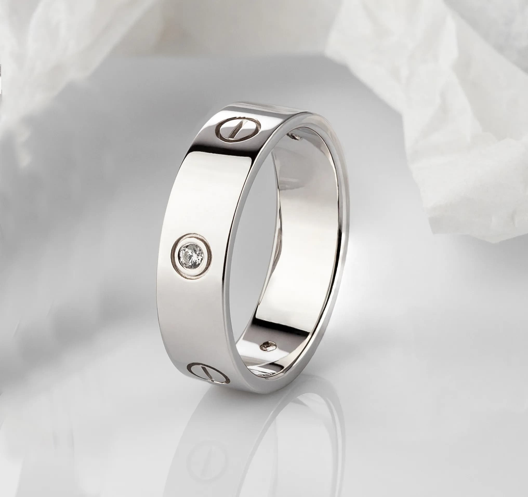 Обручка з діамантами "Lovely" з білого золота 220-0196