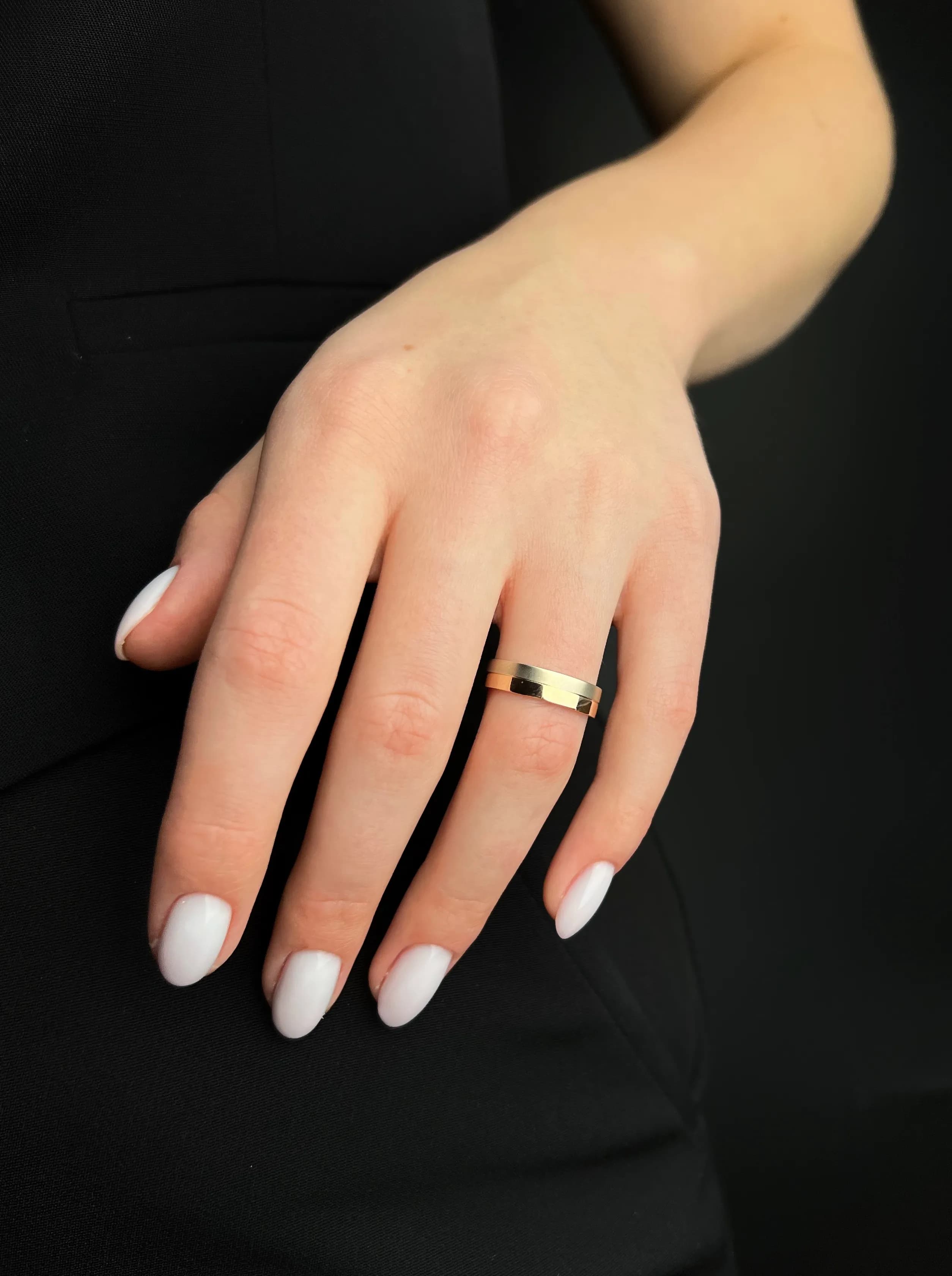 Пара обручок з комбінованого золота 300-0215.01_360-0215.01