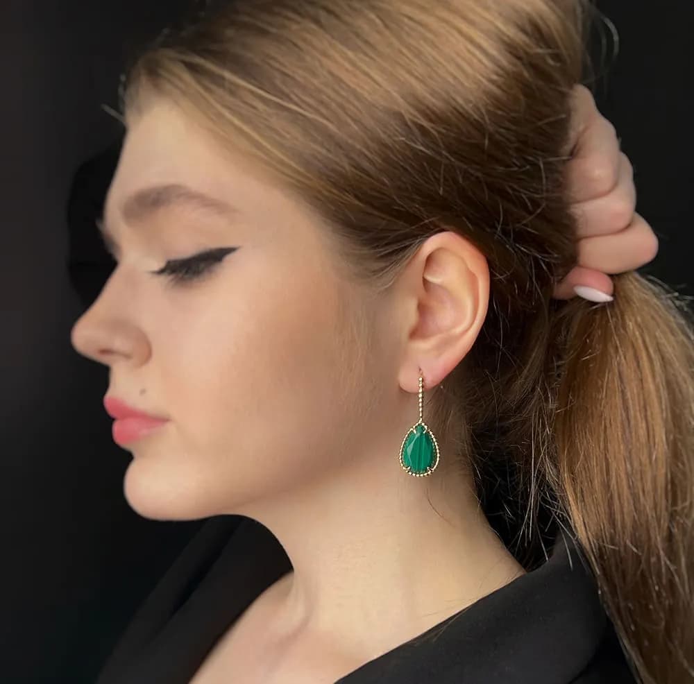 Сережки з малахітом з жовтого золота "Bohemia L"