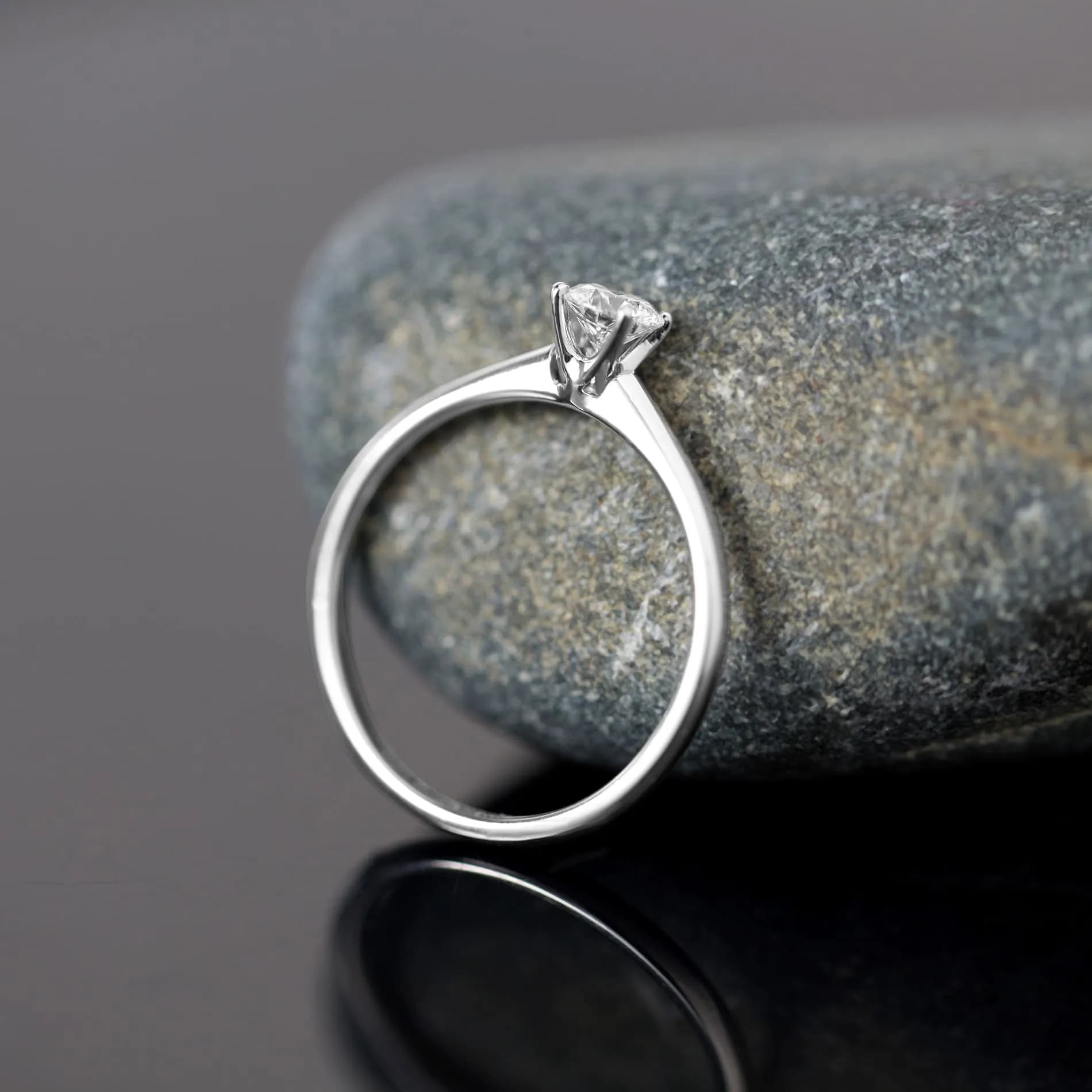 Каблучка з діамантом "Only you" з білого золота 213-0293/4.3 GIA (17)