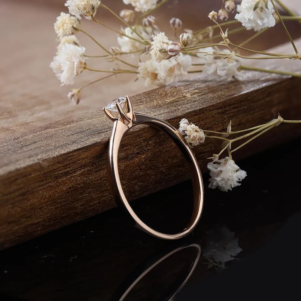 Каблучка з діамантом ``Only You`` з червоного золота 113-0293 3.4 (16)