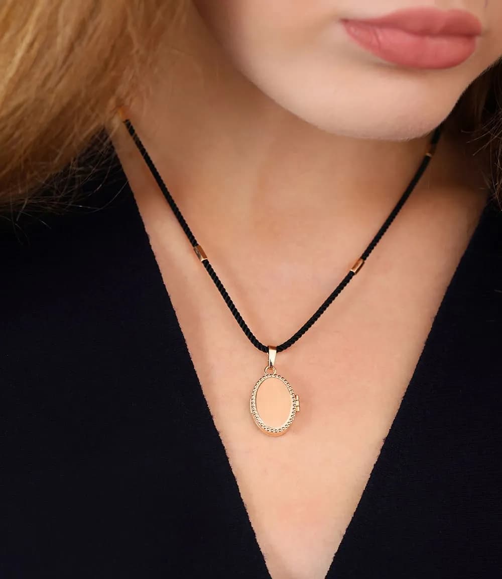 Медальйон Матері Божої Зарваницької з молитвою