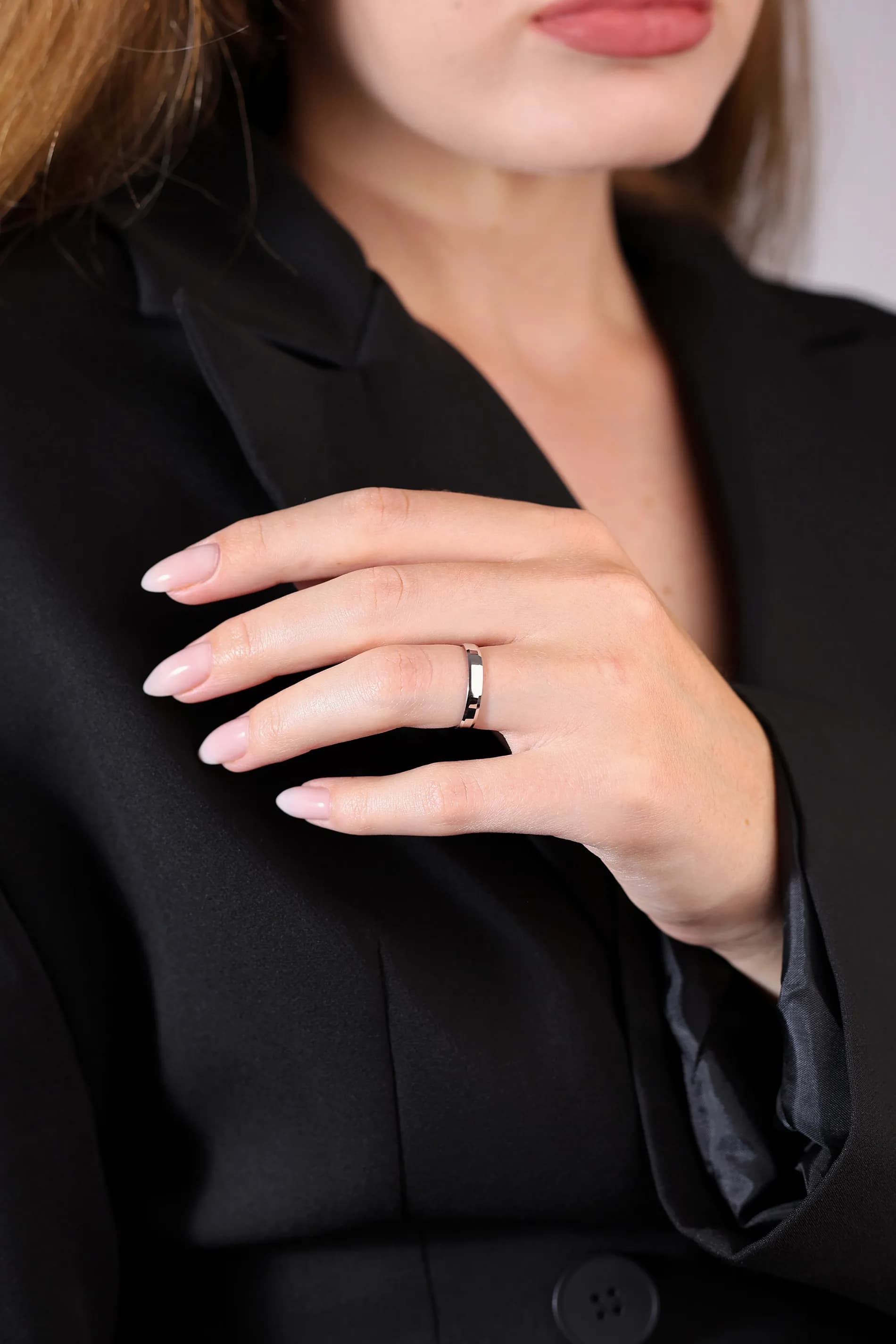 Обручка американка з фаскою з комфортом з білого золота 200-0730.10 (17)