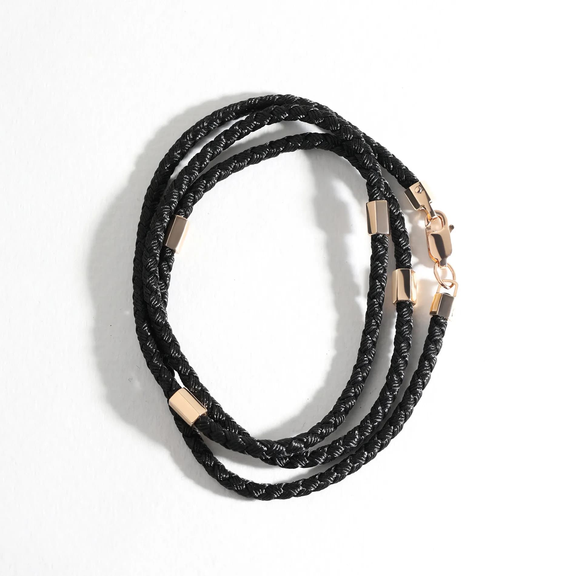 Шовковий шнурок із золотими вставками Lavsan Silk moderne N01 2,5 mm (55)