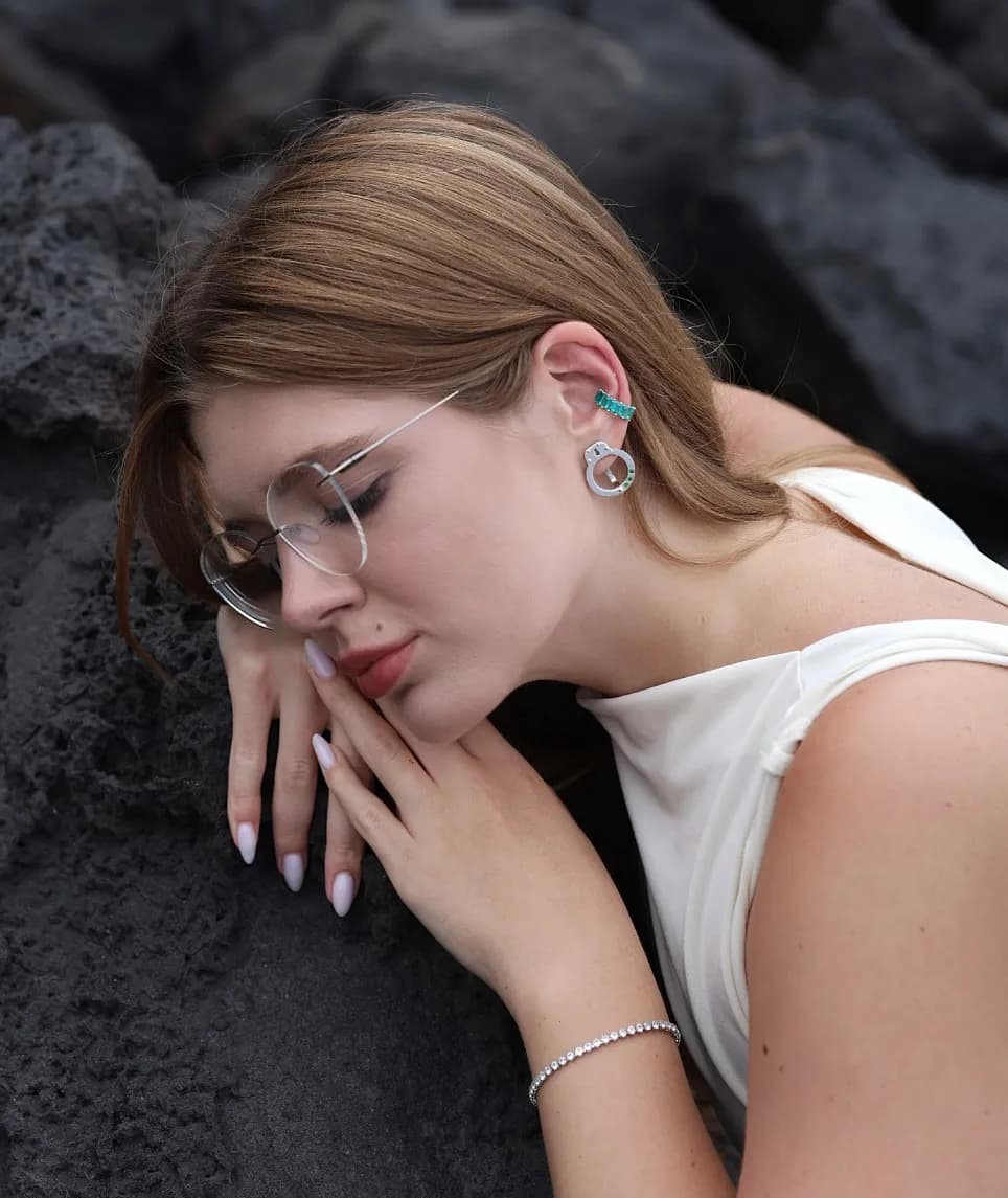 Сережка каффа з параїба-турмалінами з білого золота Cuff E29 pariaba