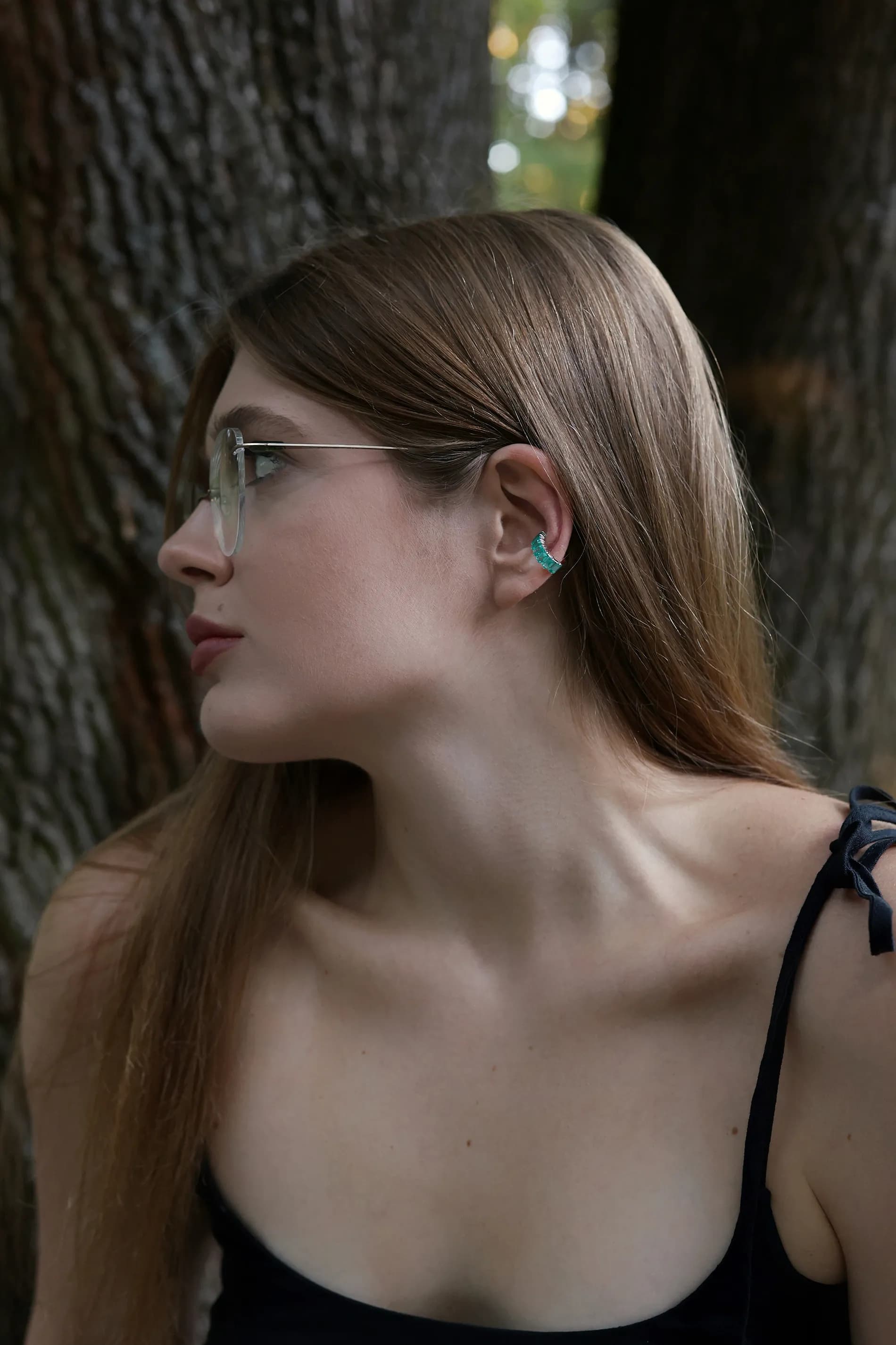 Сережка каффа з параїба-турмалінами з білого золота Cuff E29 pariaba