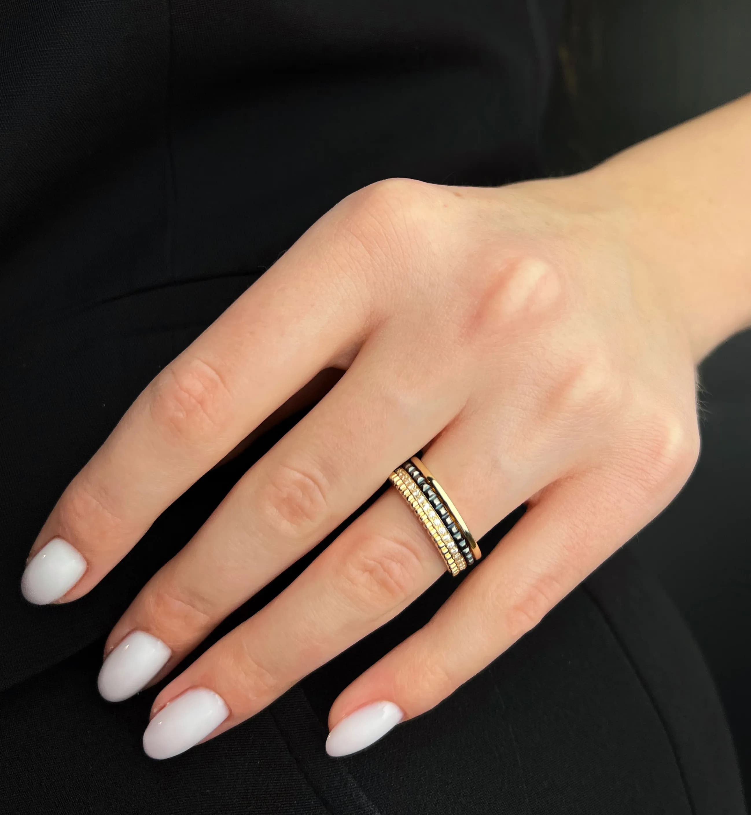 Пара обручок "Quattre" з комбінованого золота 560-0179_500-0179