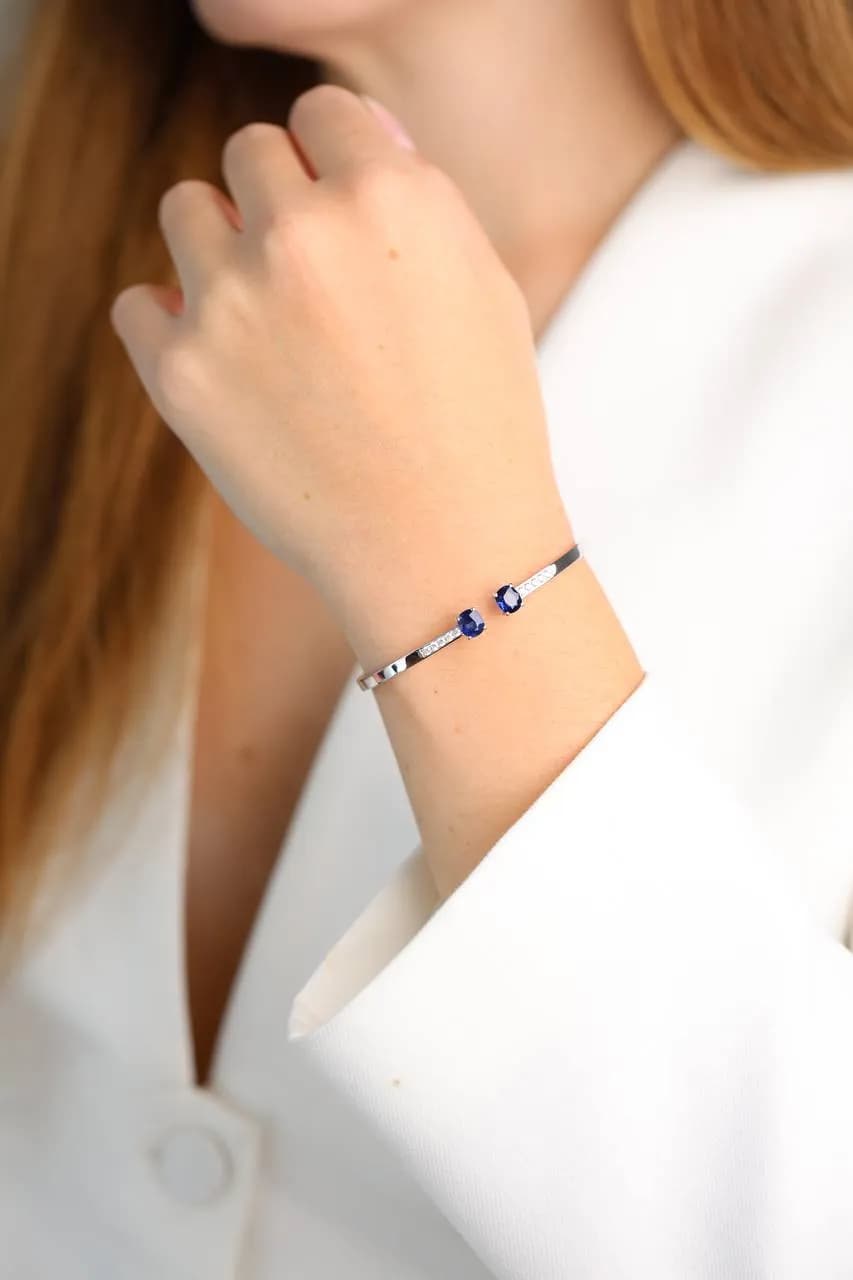 Браслет з сапфірами з білого золота "Амстел" B29