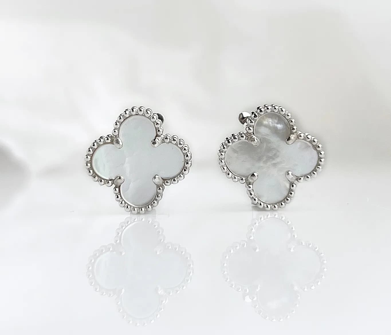 Сережки з перламутром з білого золота Венеція perl E29 13mm