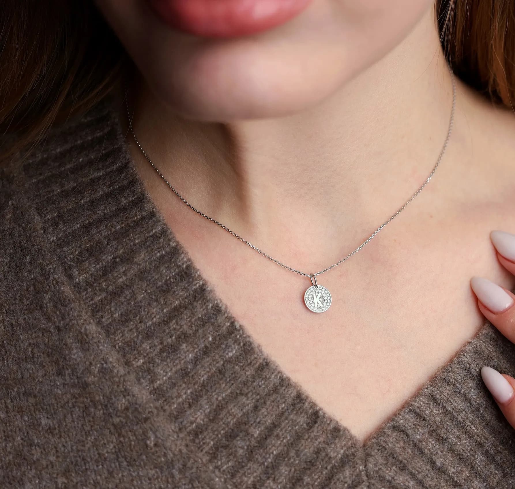 Підвіска з літерою "К" з діамантами з білого золота