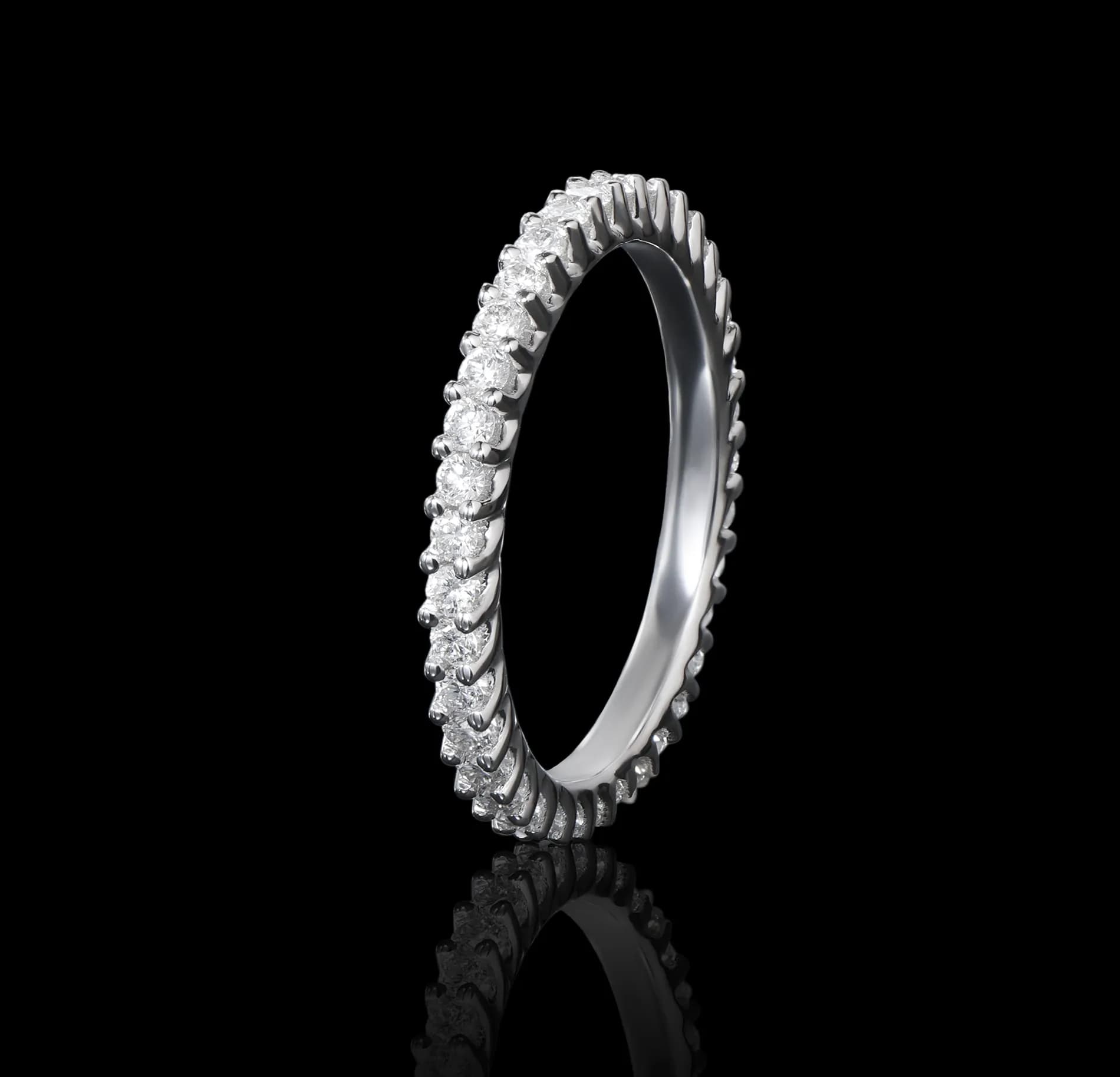 Перстень доріжка з діамантами з білого золота Wave 01 R2 1,75mm (15,5)