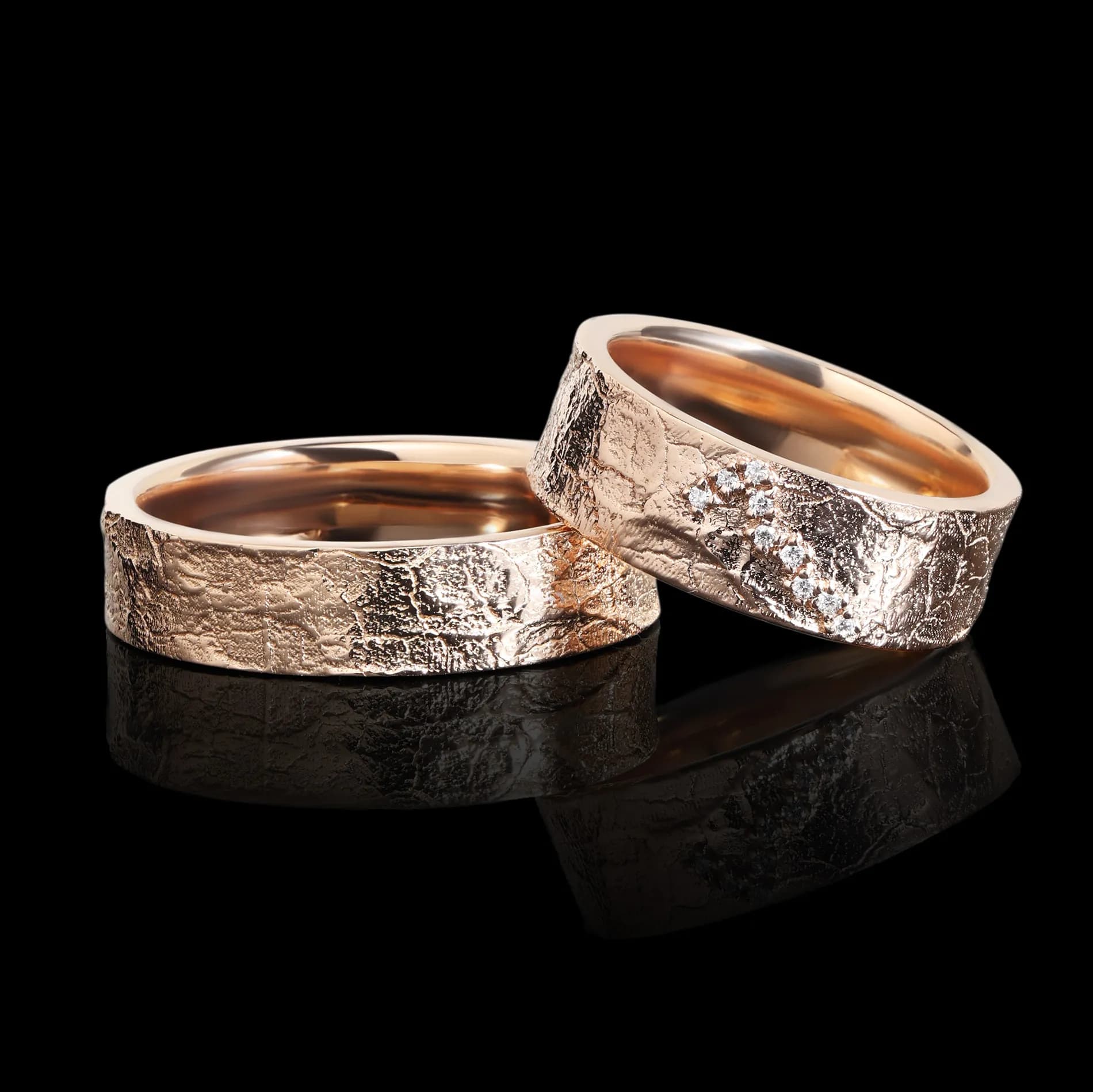 Обручка з діамантами з червоного золота Атакама R11 (17)