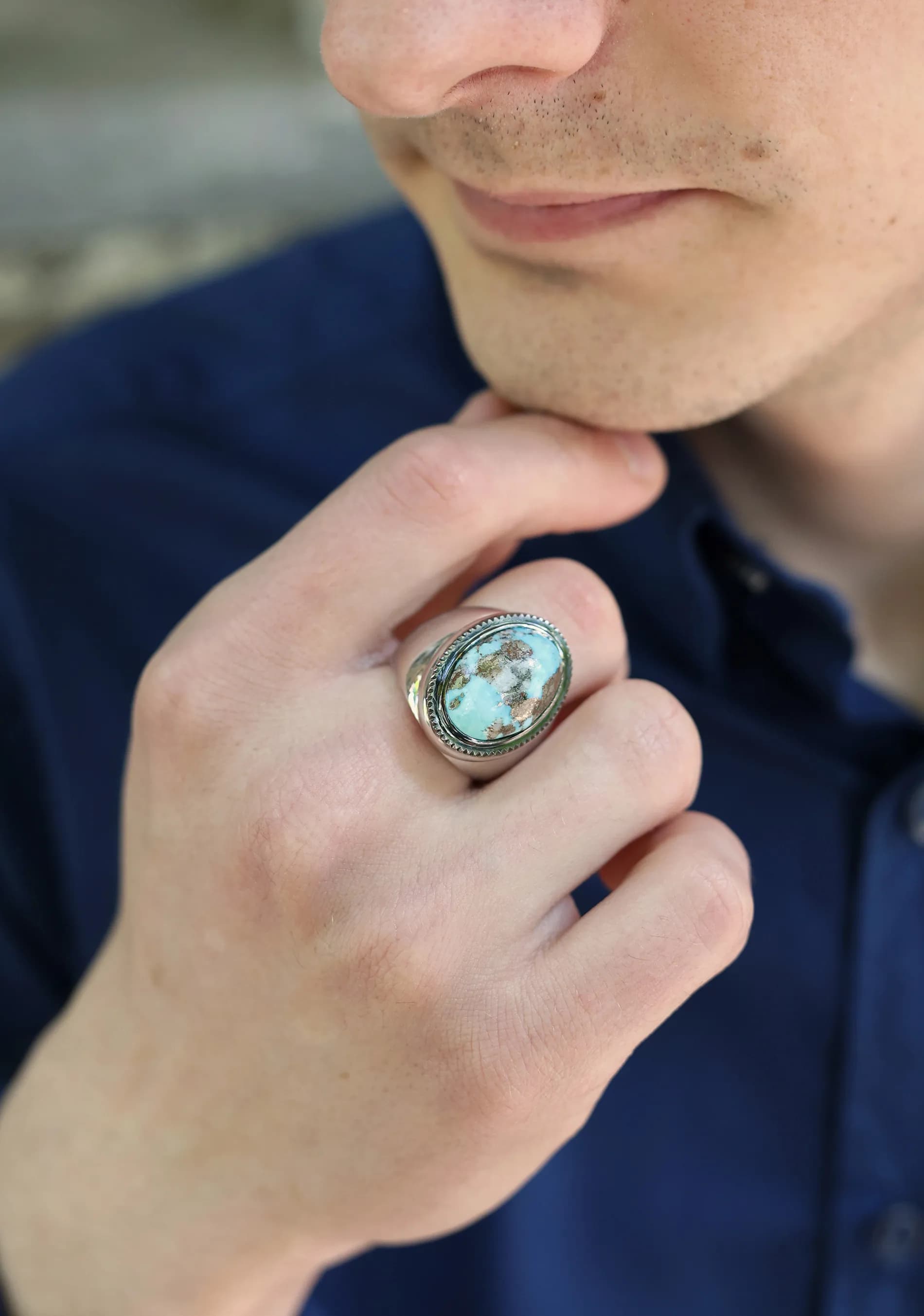 Печатка з бірюзою з білого золота Зевс R2 turqoise