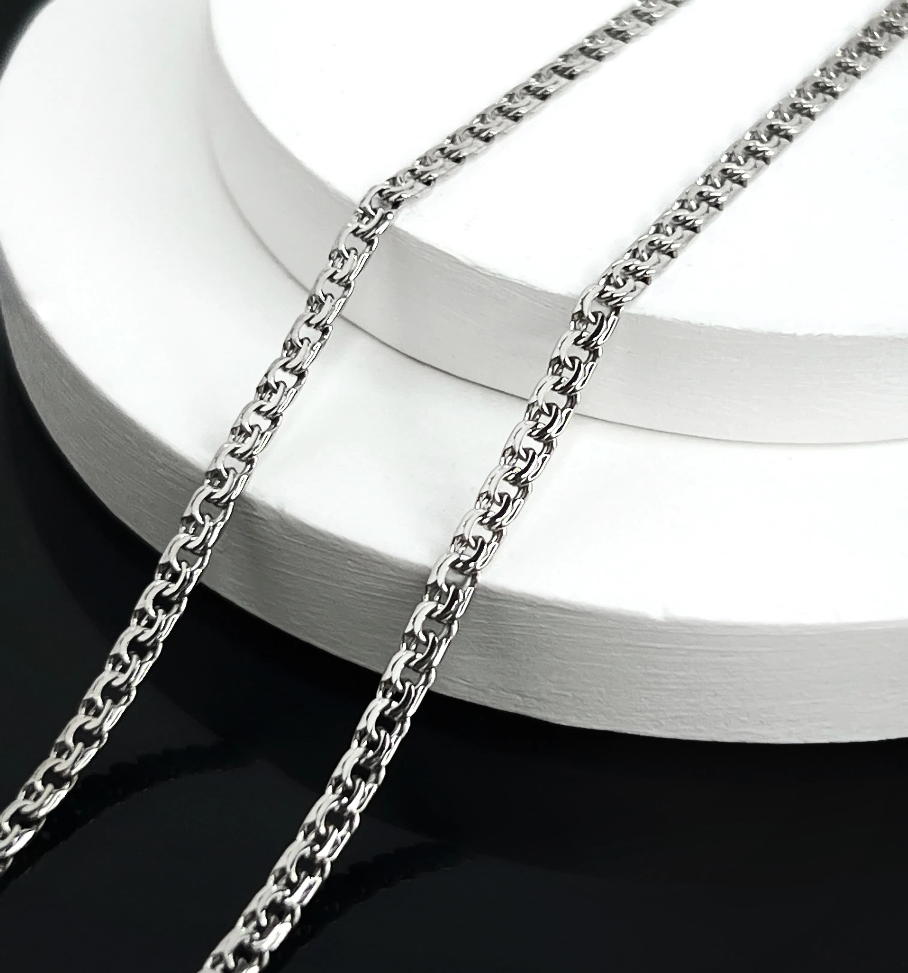 Ланцюжок плетіння арабський бісмарк з білого золота 201-0002.5