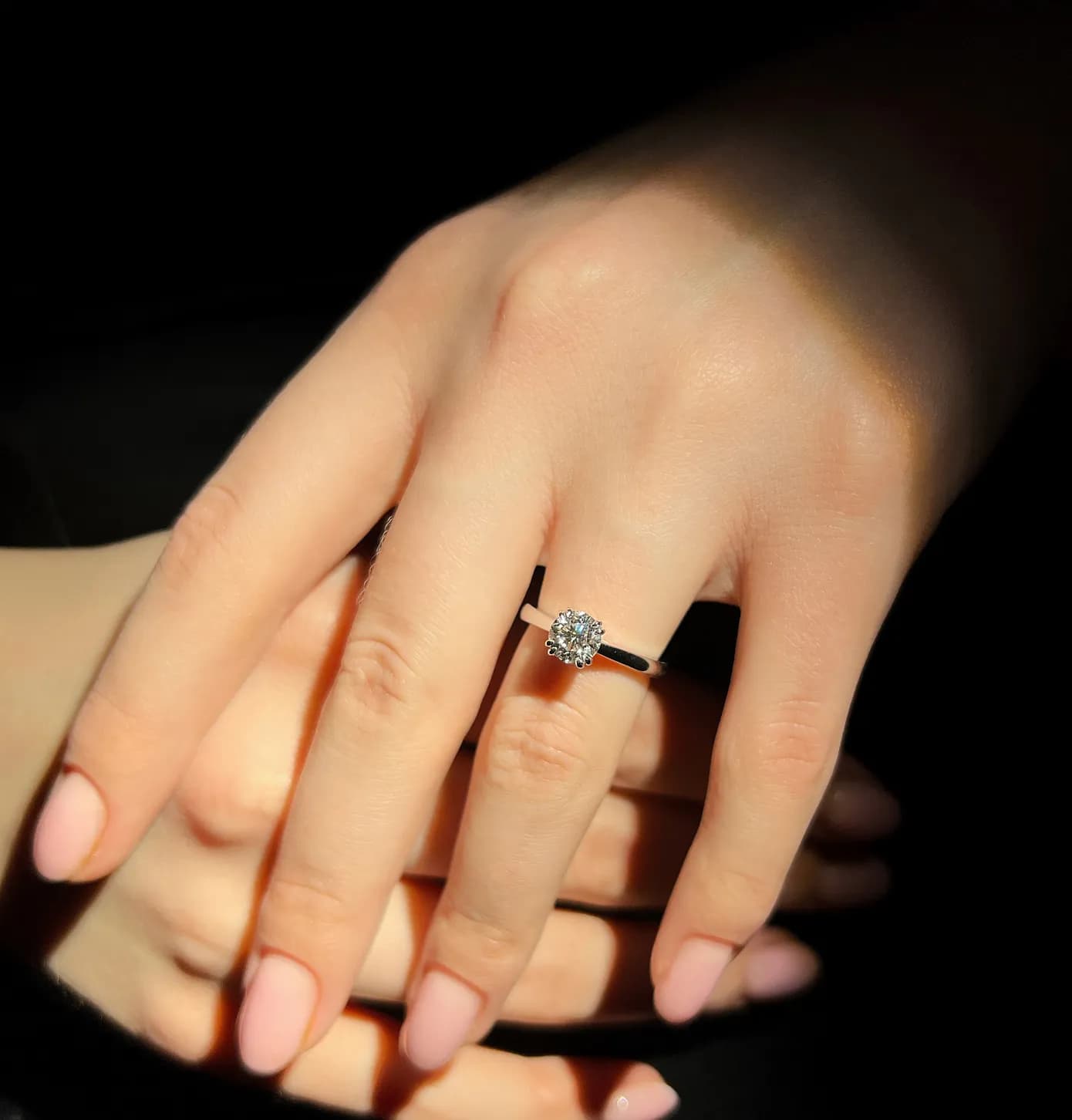 Каблучка "Winston" з діамантом 1 карат з білого золота 18k GIA