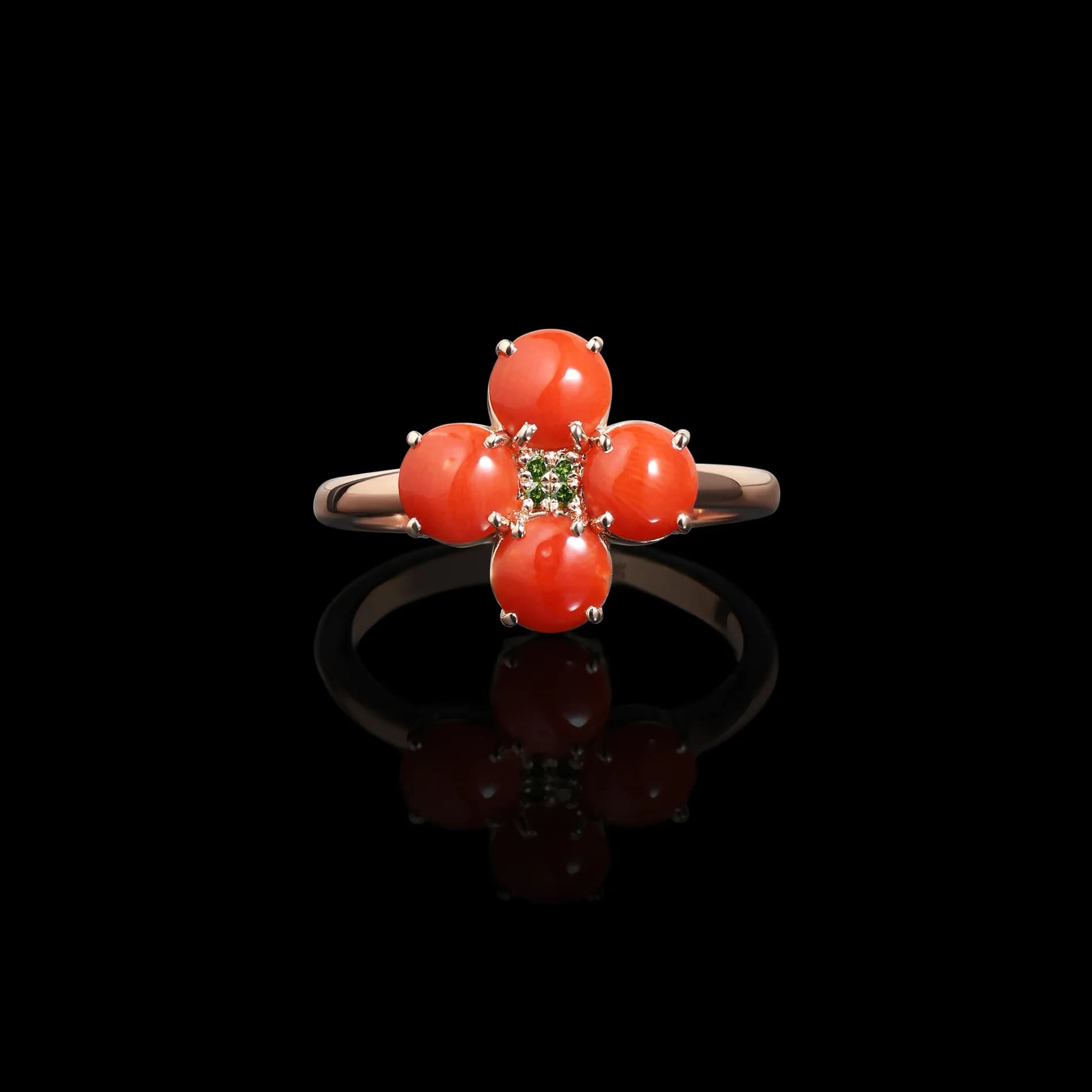 Каблучка з коралом та зеленими діамантами "Bora Bora" coral R29