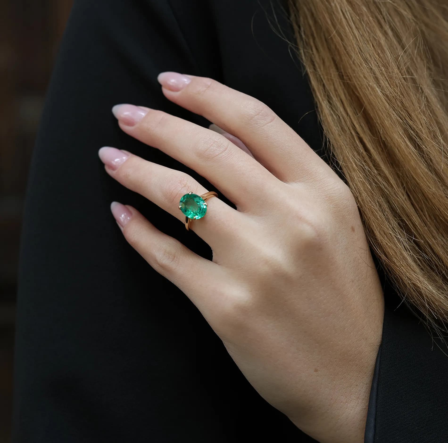 Каблучка зі смарагдом з жовтого золота Antique Em R4 18k