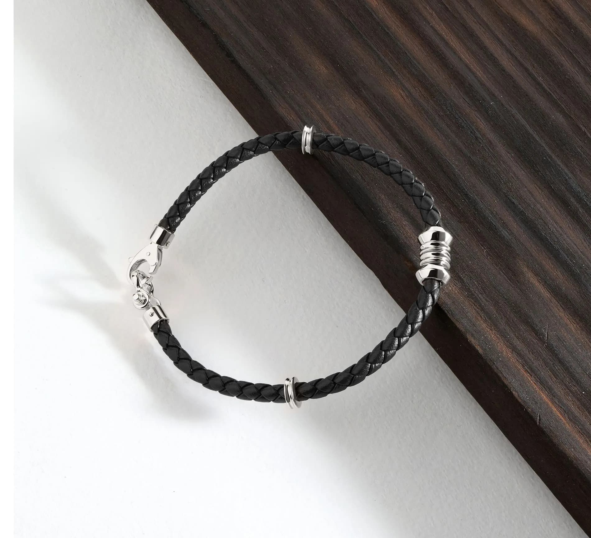 Срібний бралет із шкіряним ремінцем LBL R B925 01