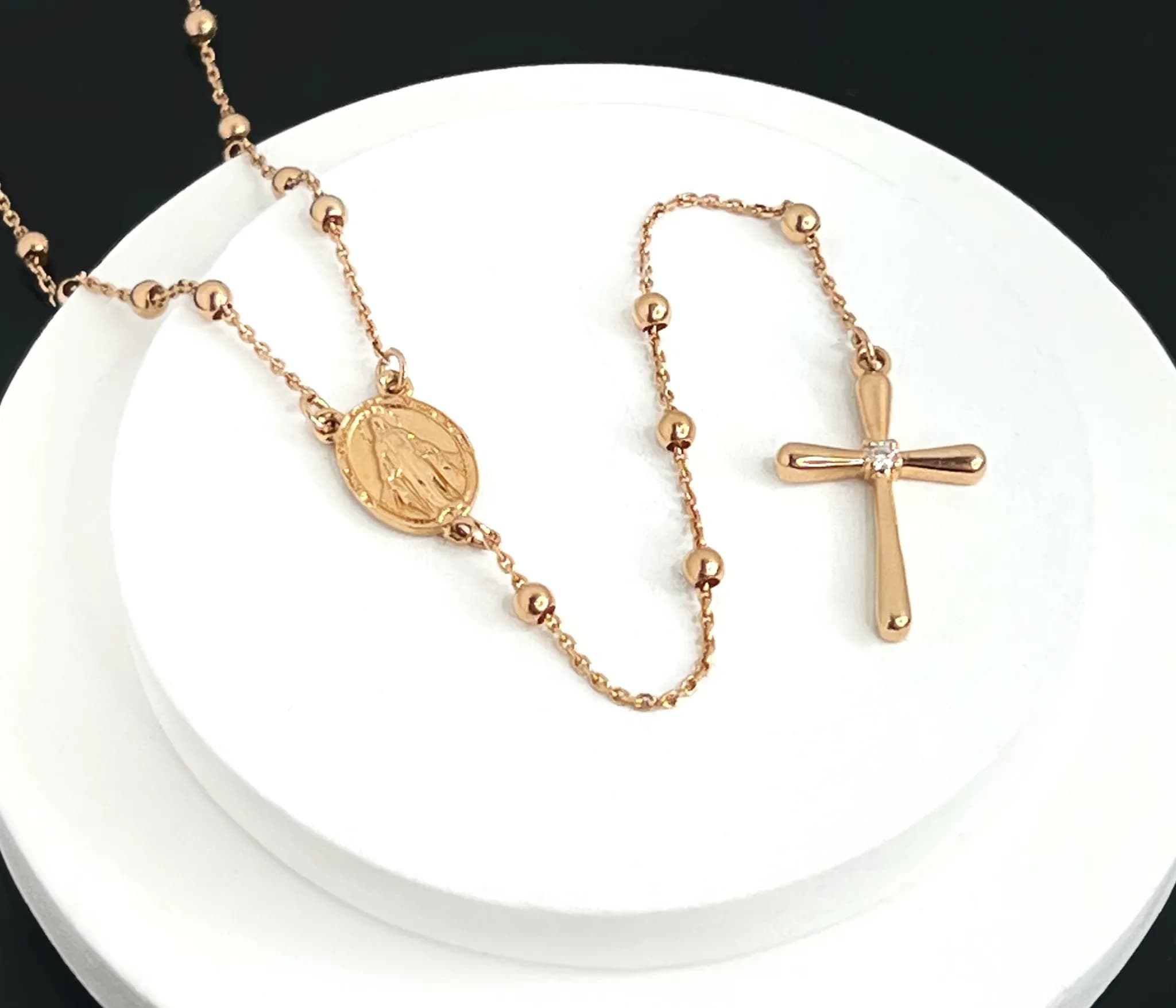 Вервиця з діамантом з червоного золота Rosary 115-0737.03