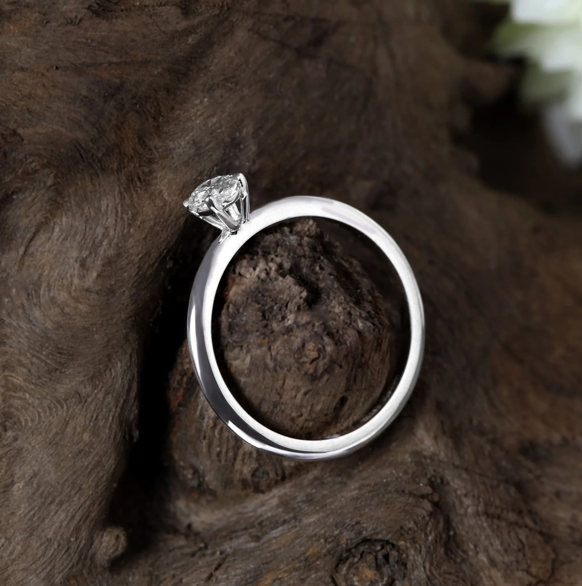 Каблучка з овальним діамантом з білого золота Timeless R22 18k GIA, фото 2
