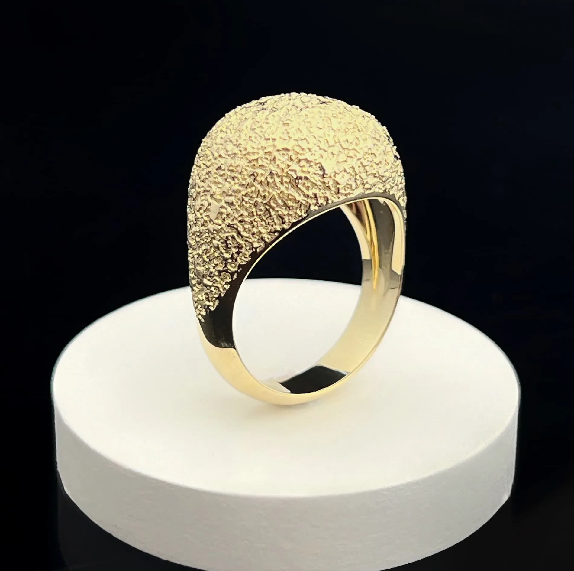 Перстень "Penelope" з жовтого золота