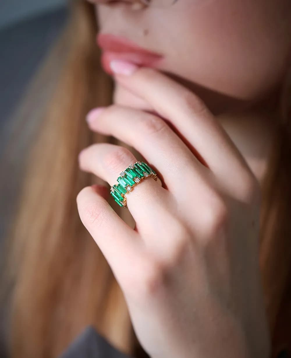 Перстень зі смарагдами з жовтого золота Долина Панджшер R41