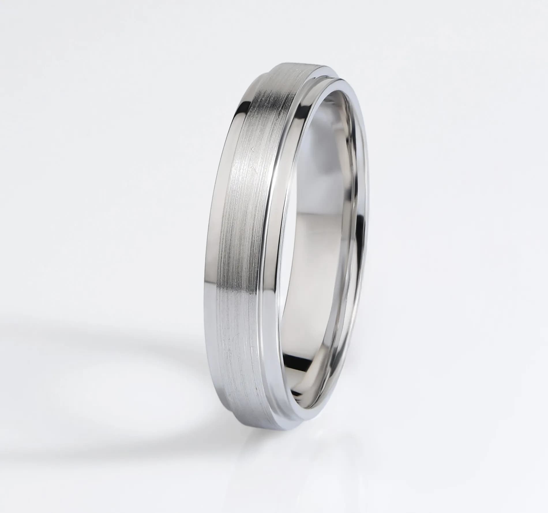 Обручка з білого золота з матуванням D`Amore 2  5mm (20)