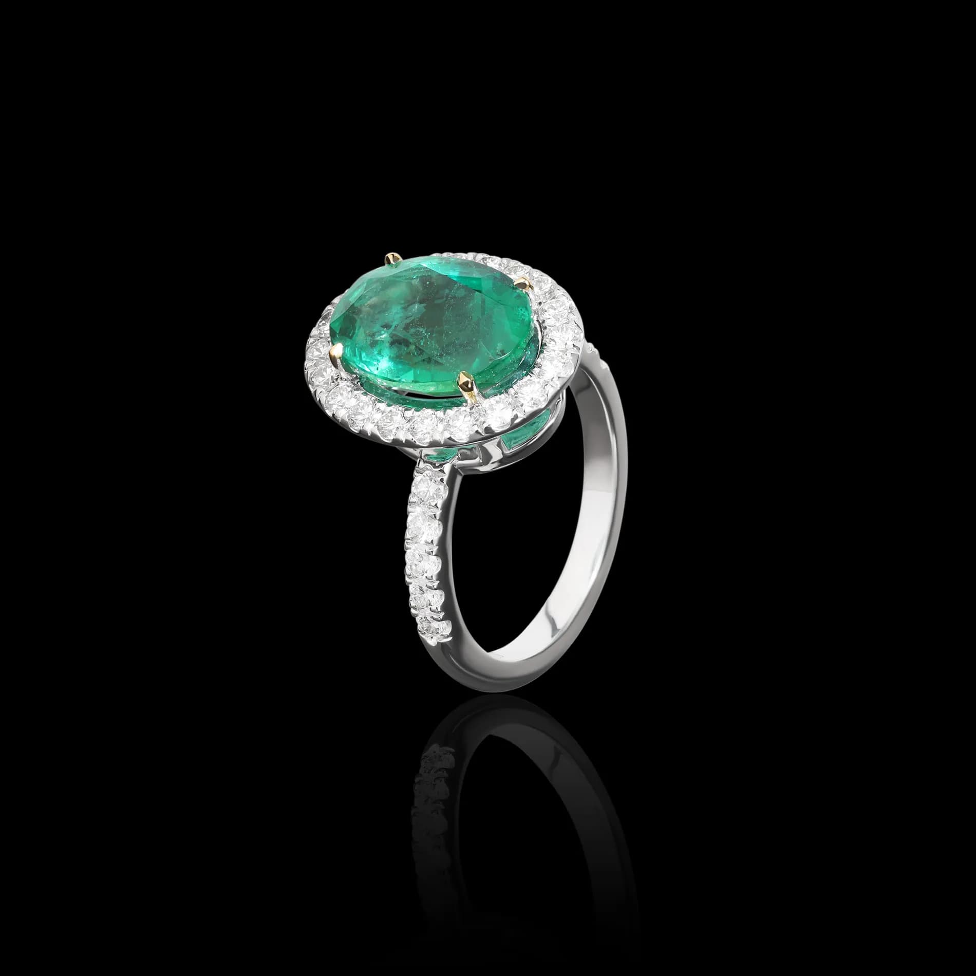 Каблучка з натуральним смарагдом з білого золота Royal Emerald R29 18k