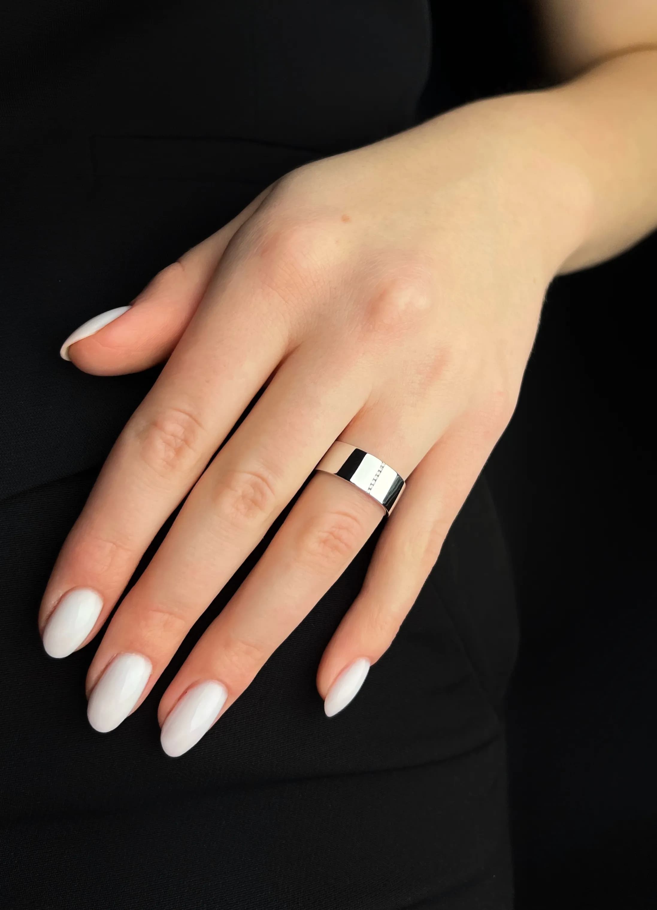 Обручка з діамантами "Ірландія" з білого золота 220-0141 (17,5)