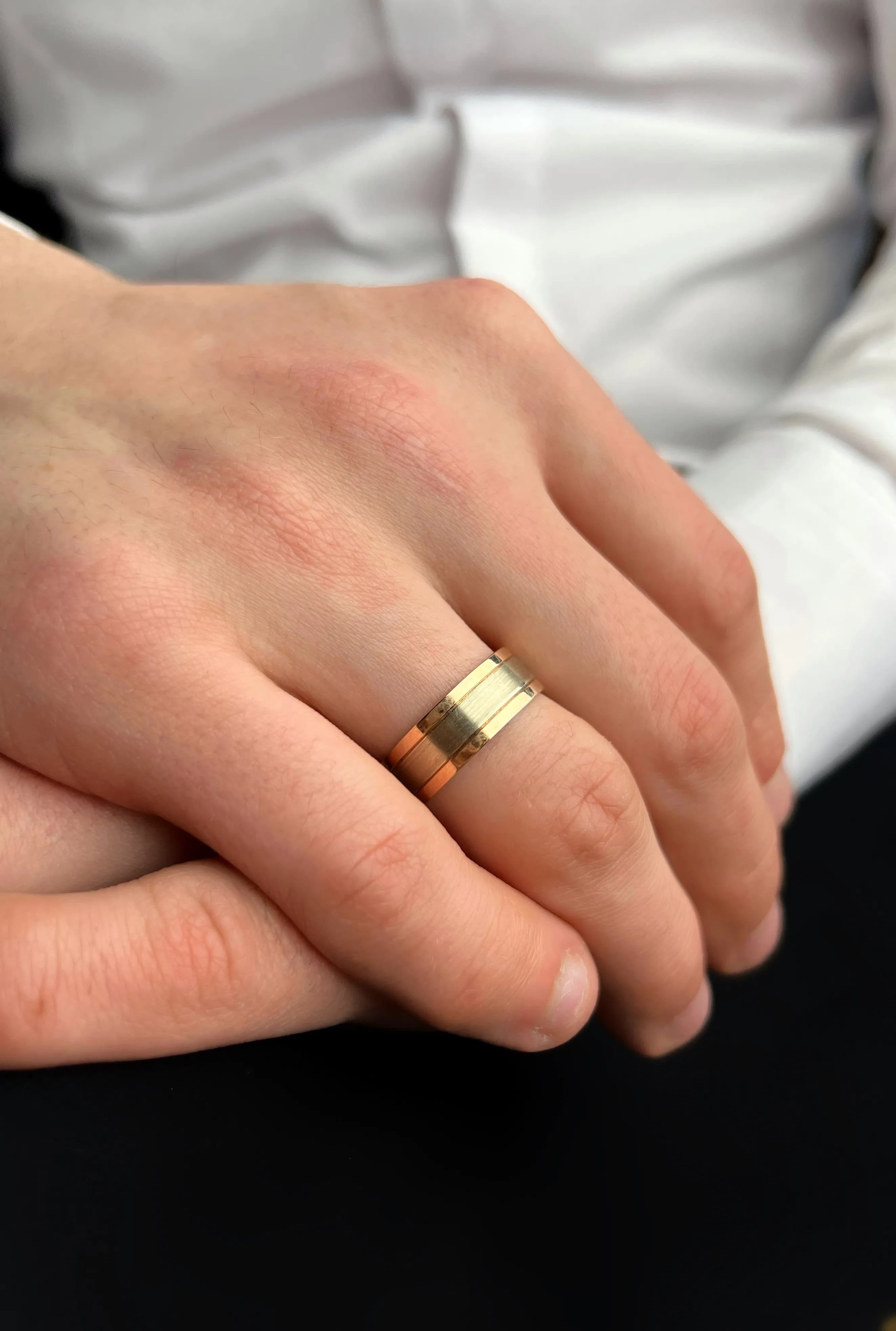 Обручка "Берег океану" з комбінованого золота 300-0197 (17)