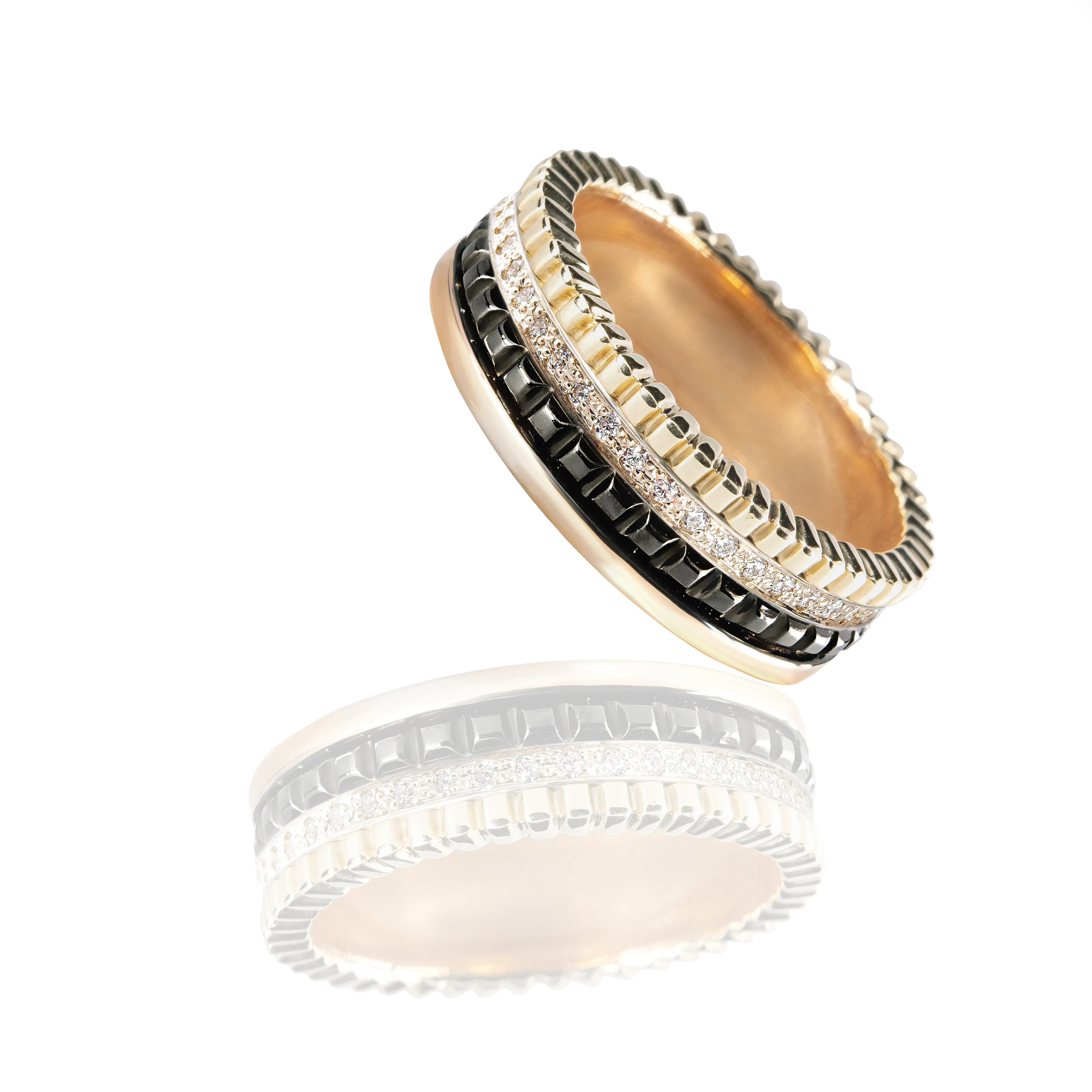 Обручка "Quattre"  з куб. цирконами з комбінованого золота 560-0179 (16,2)