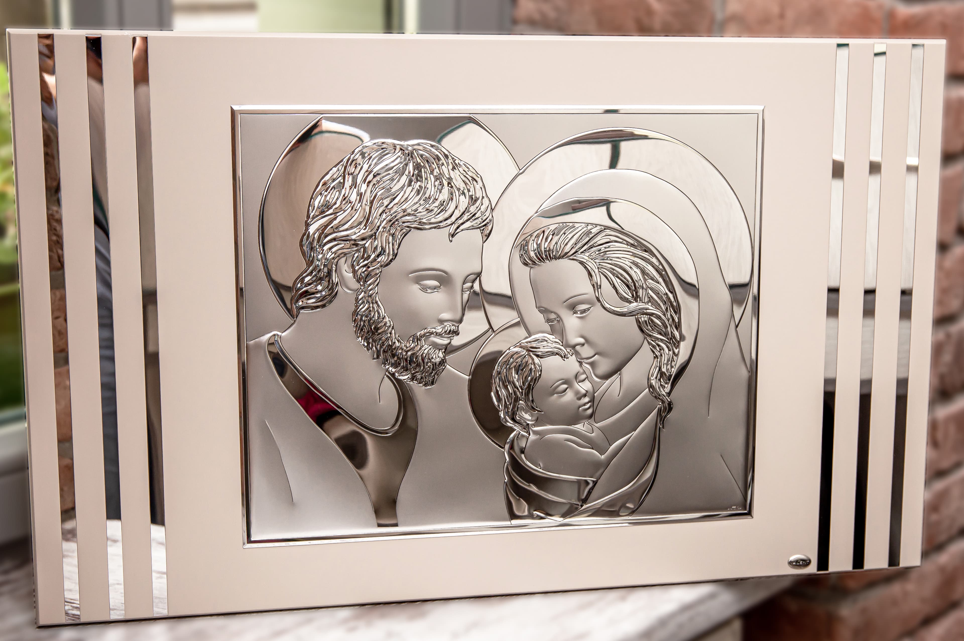 Ікона срібна Свята Родина 18317/2L (68х42)