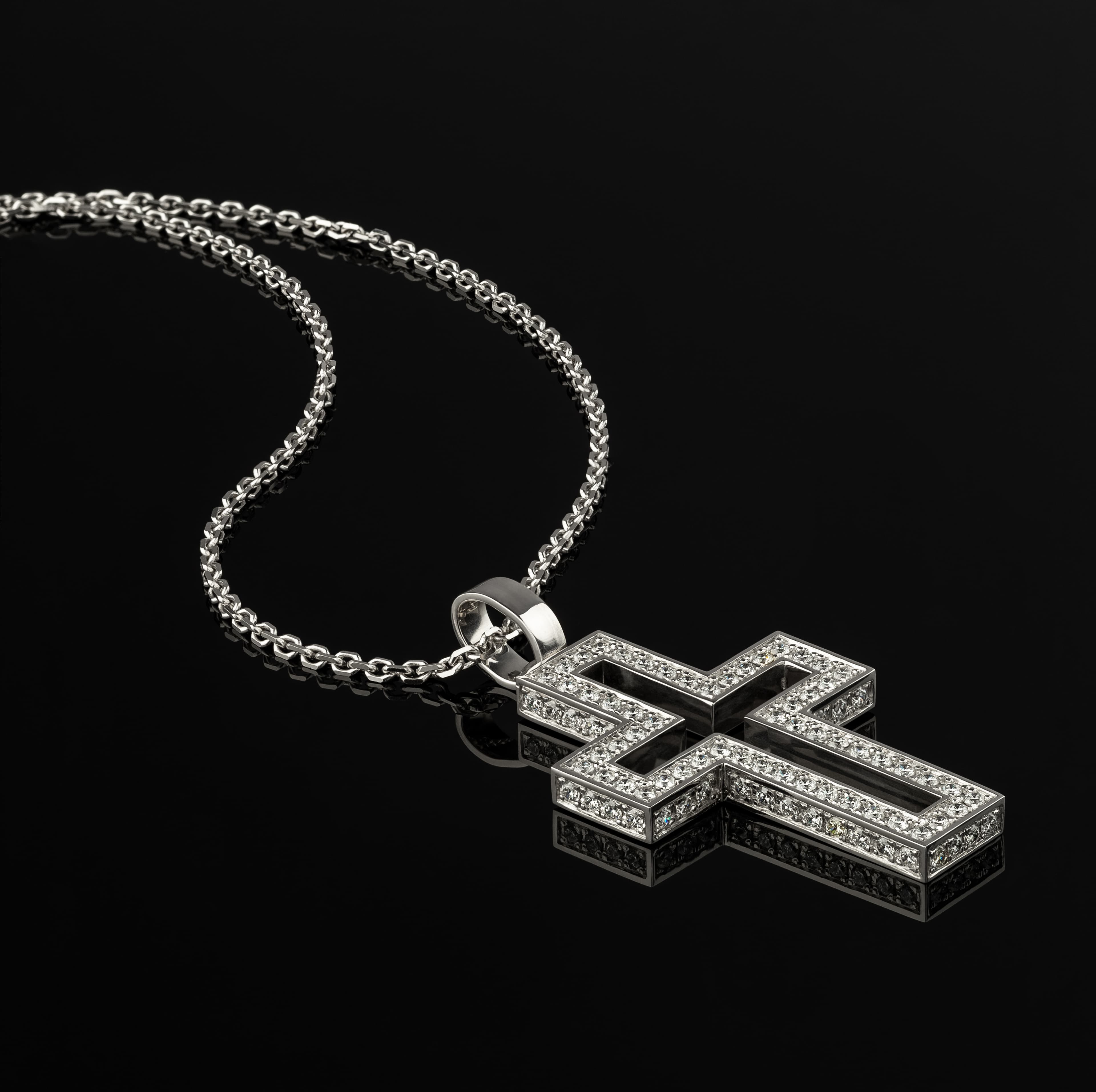 Хрестик з діамантами Pаradise з білого золота