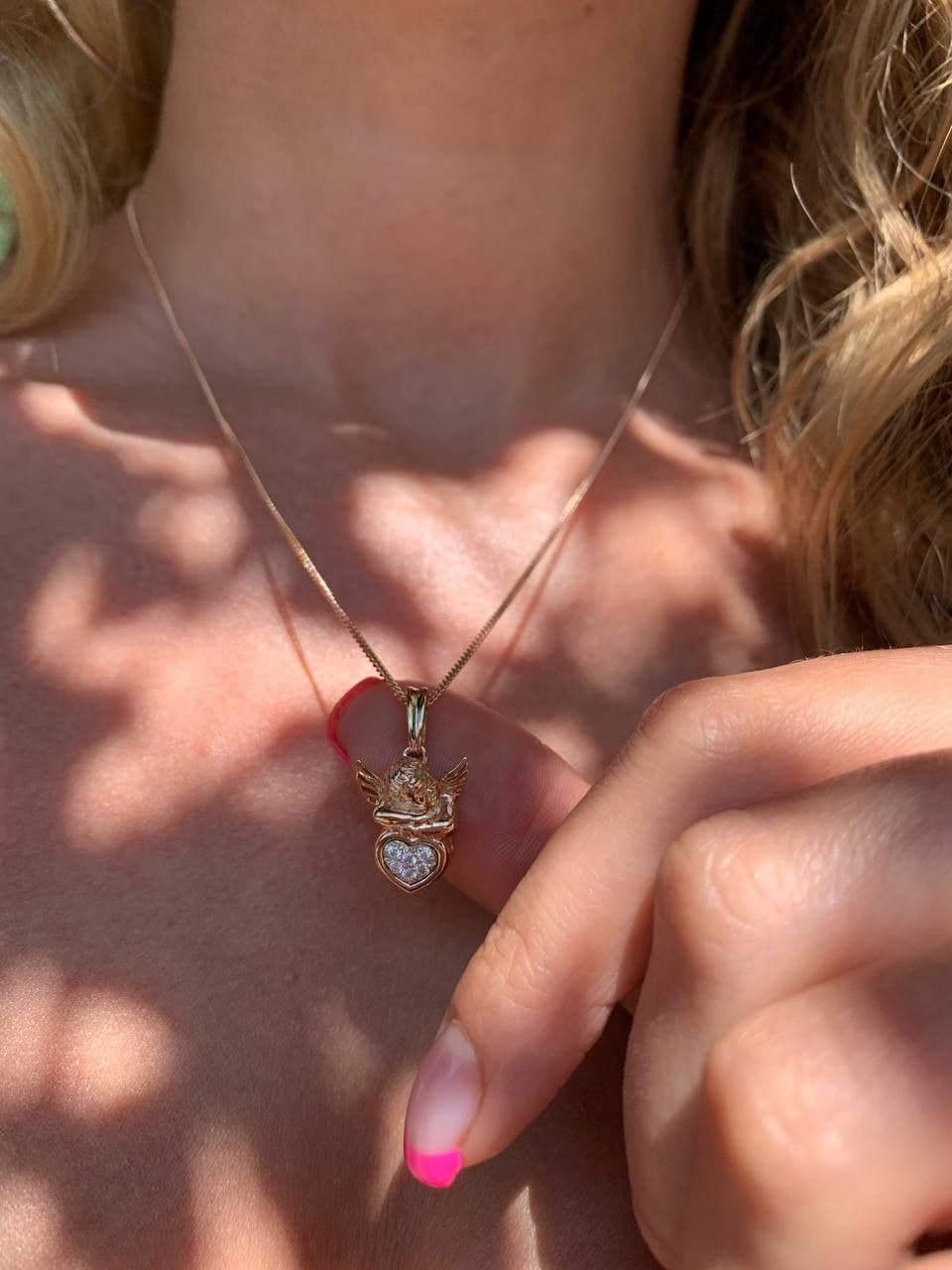 Підвіска з куб. цирконами "В обіймах ангела" з комбінованого золота 365-0959