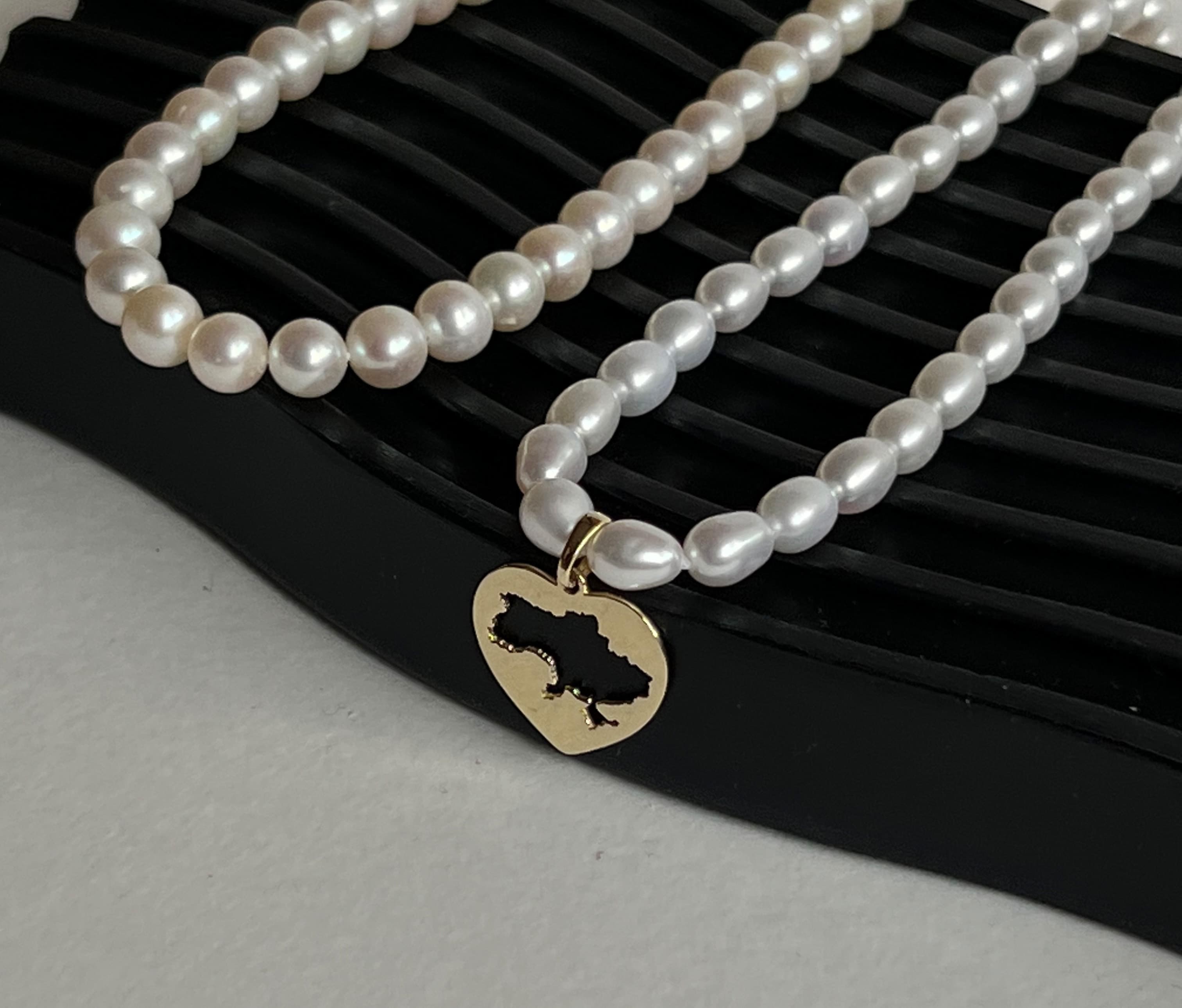 Намисто з річковими перлинами та підвіскою з картою України (42)
